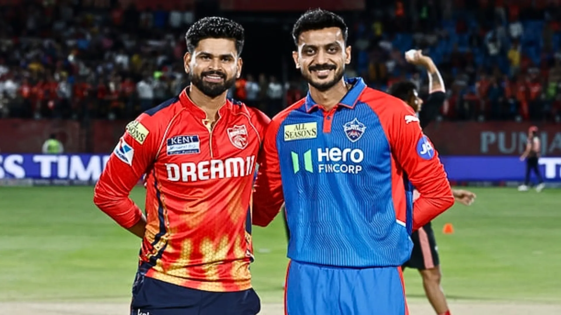 Delhi Capitals, Punjab Kings Arrive in Delhi After IPL Match in Dharamshala is Called Off | Watch