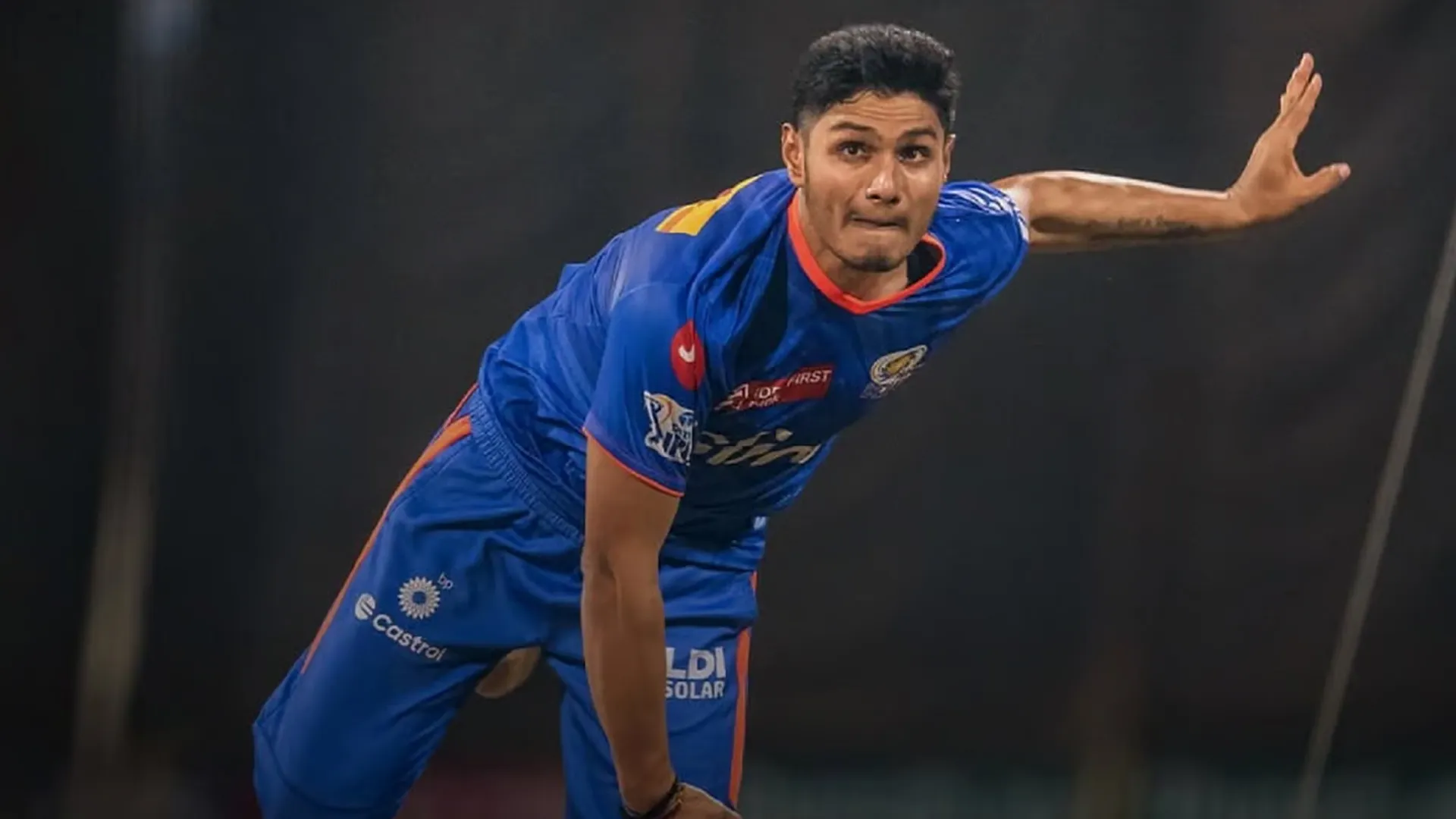 Ex-Mumbai Indians Player Shivalik Sharma Booked for Rape During IPL 2025