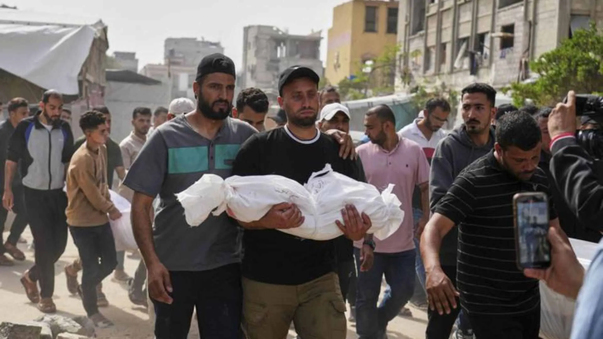 All North Gaza Hospitals Shut Down as New Israeli Strikes Kill 103