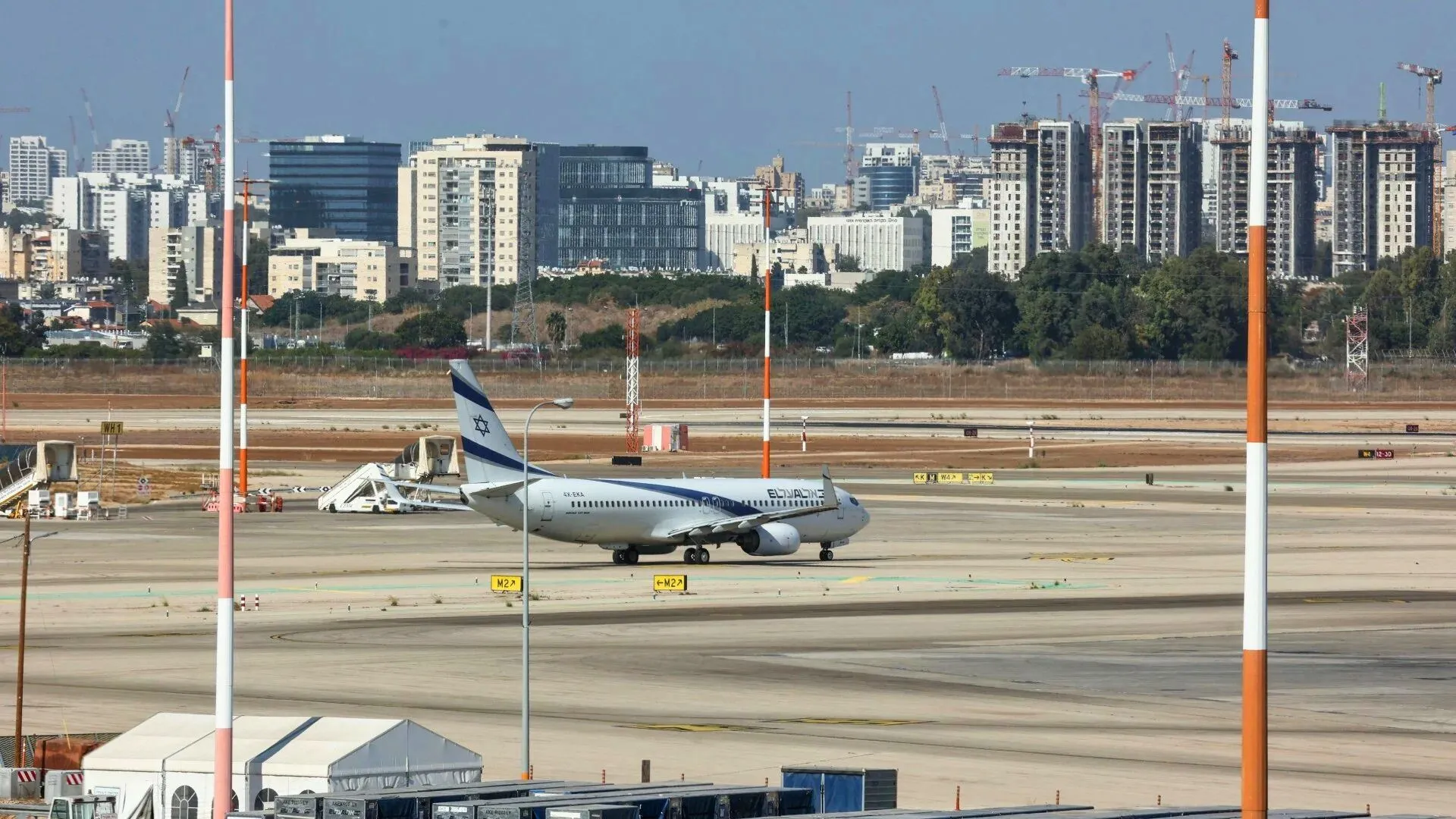 Houthis Claim Missile Strike on Israel’s Ben Gurion Airport, 8 Injured