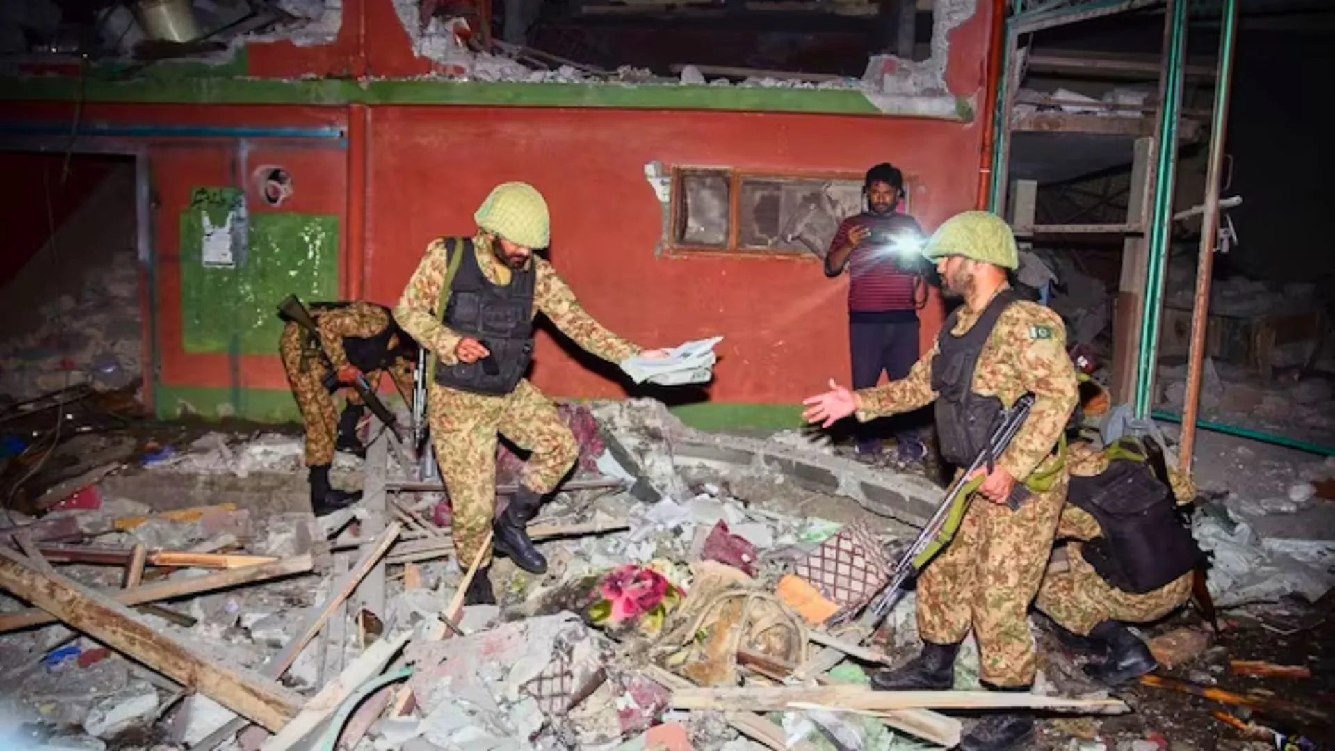 How the World Reacted to India’s Strikes on Terror Camps in POK? | WATCH