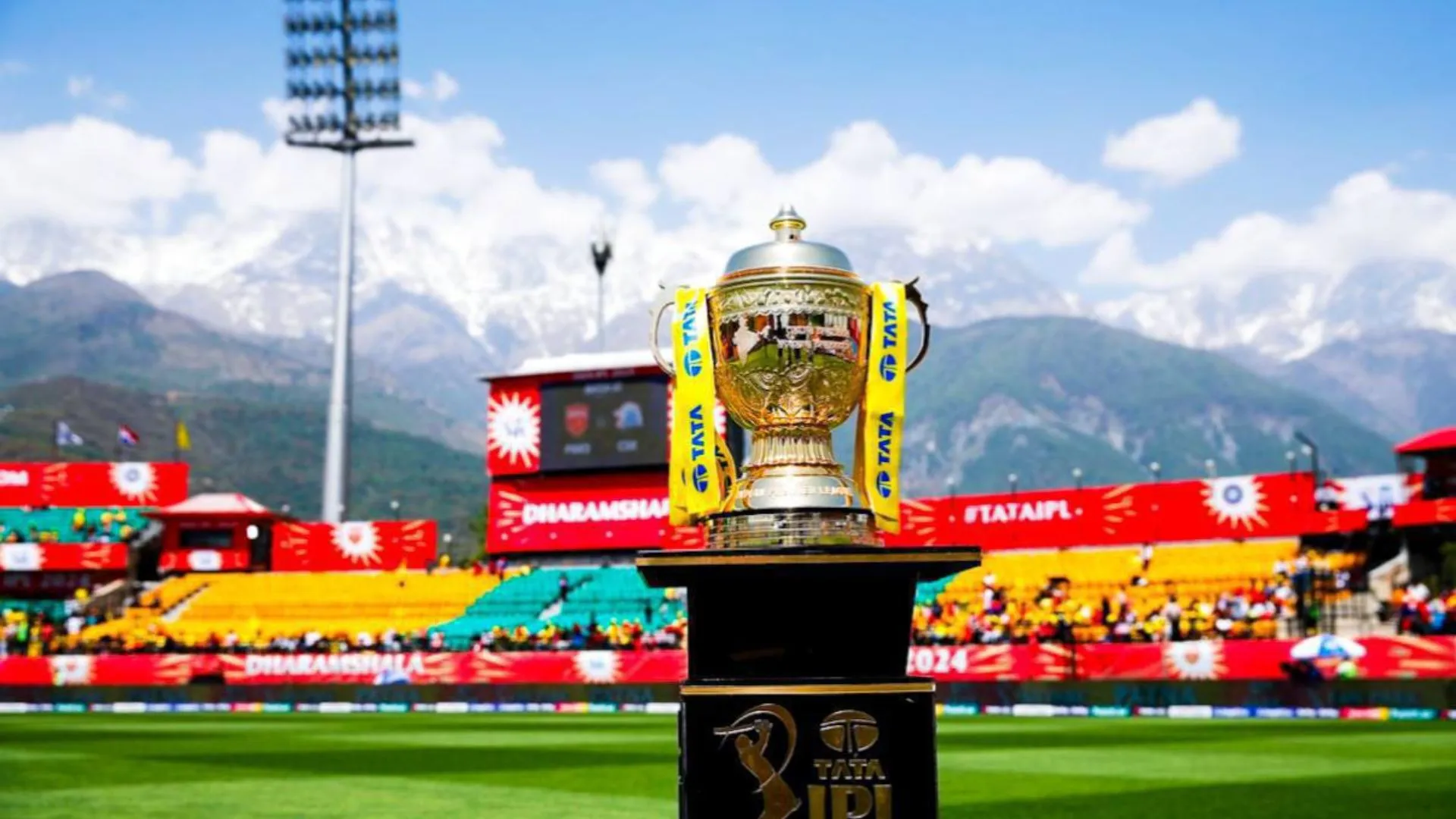 IPL 2025 Playoffs: How GT, PBKS, RCB, and MI Can Still Secure a Top 2 Spot in the Points Table