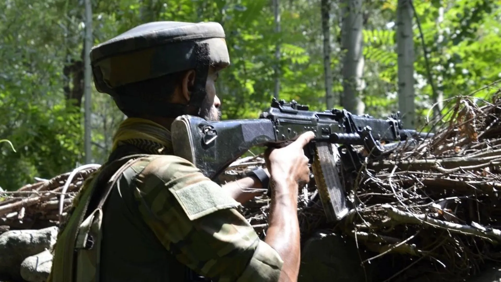 Indian Forces Eliminate Three Lashkar-e-Taiba Terrorists in Shopian Encounter