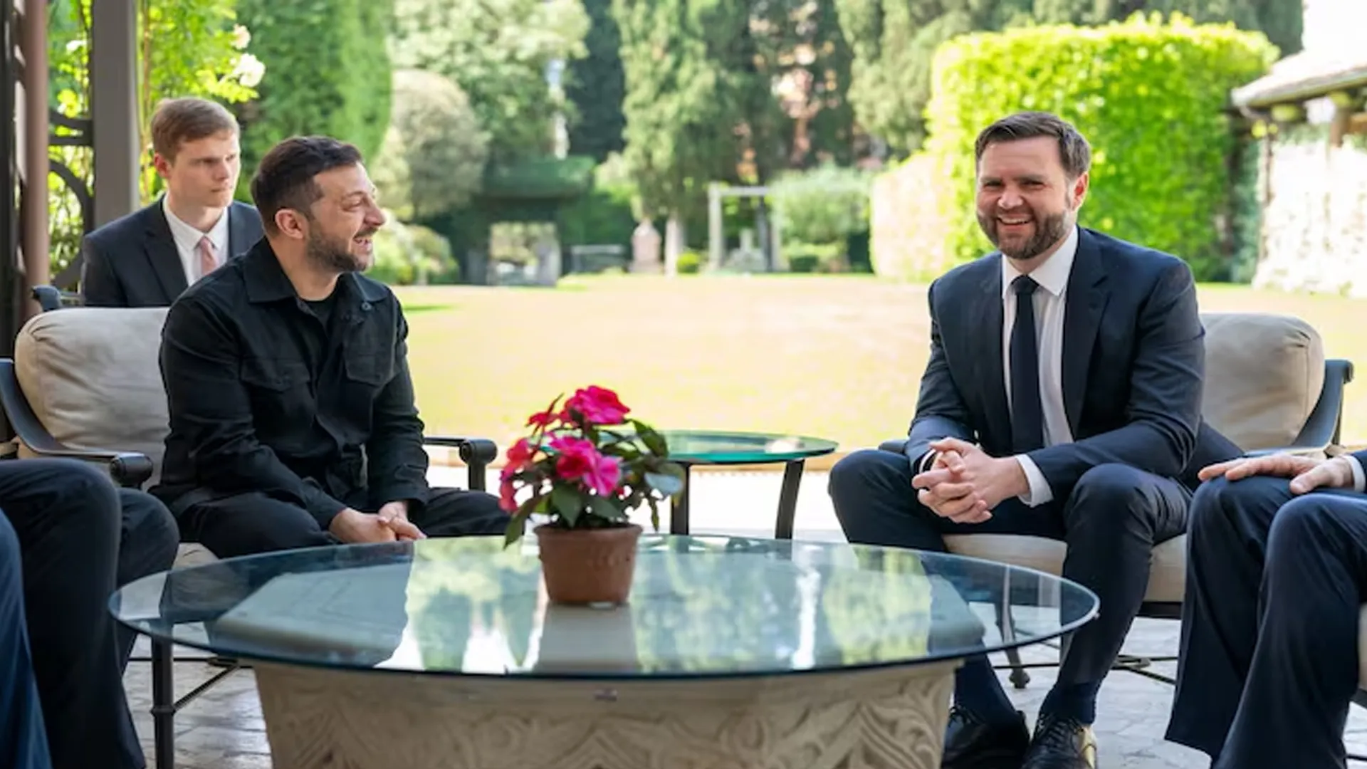 JD Vance & Zelensky Reunite With Smiles After Heated Oval Clash