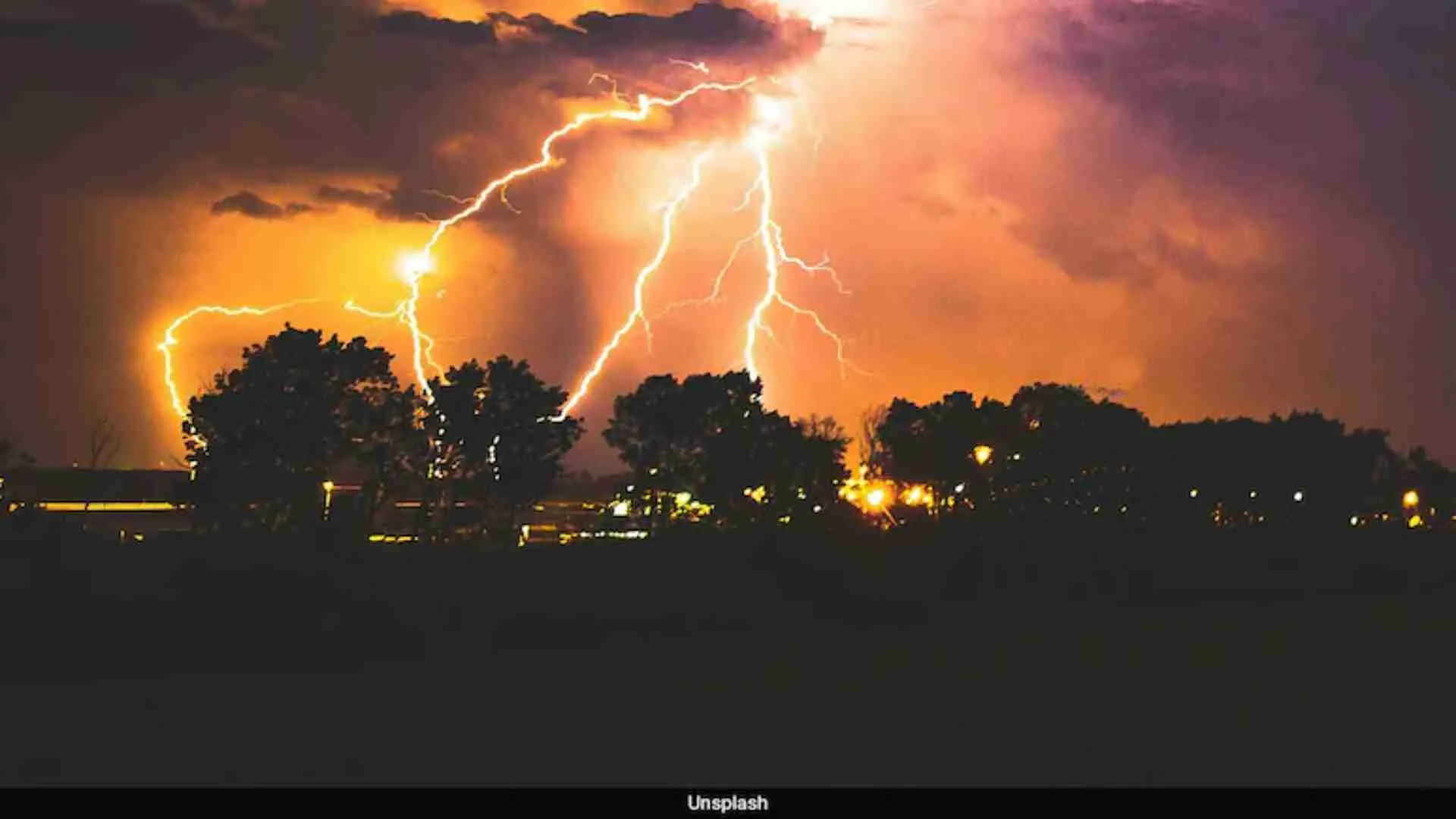 Japan Develops Drones That Catch Lightning And Store Its Energy | WATCH