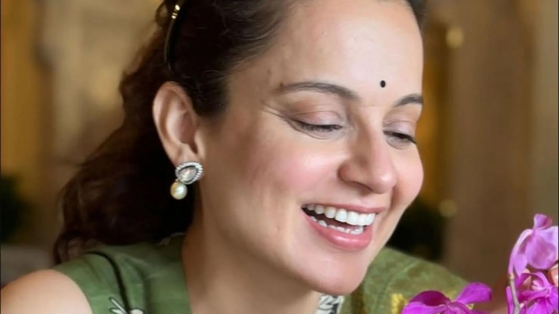 ‘Bharat Wins’ Face: Kangana Flaunts Saree Look, Reacts to India-Pak Ceasefire