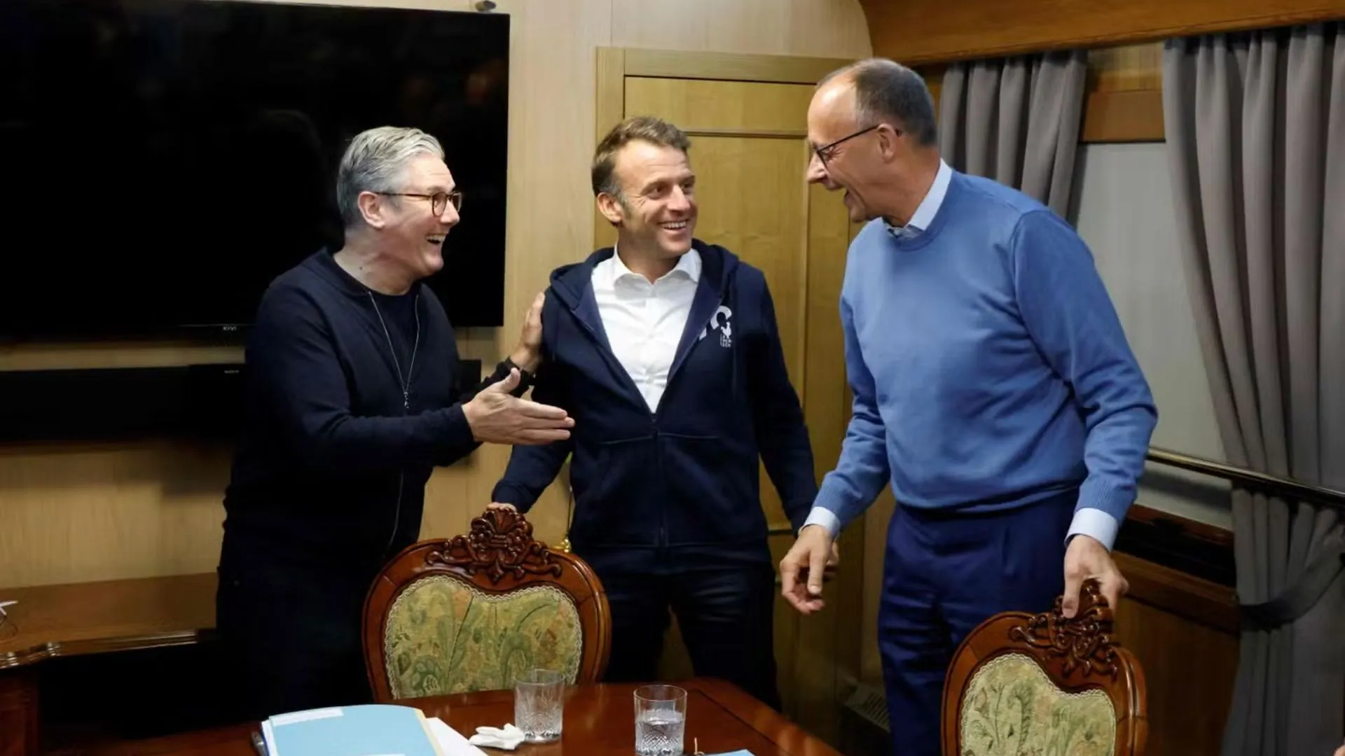Macron, Merz and Starmer Meet on Train Bound for Kyiv
