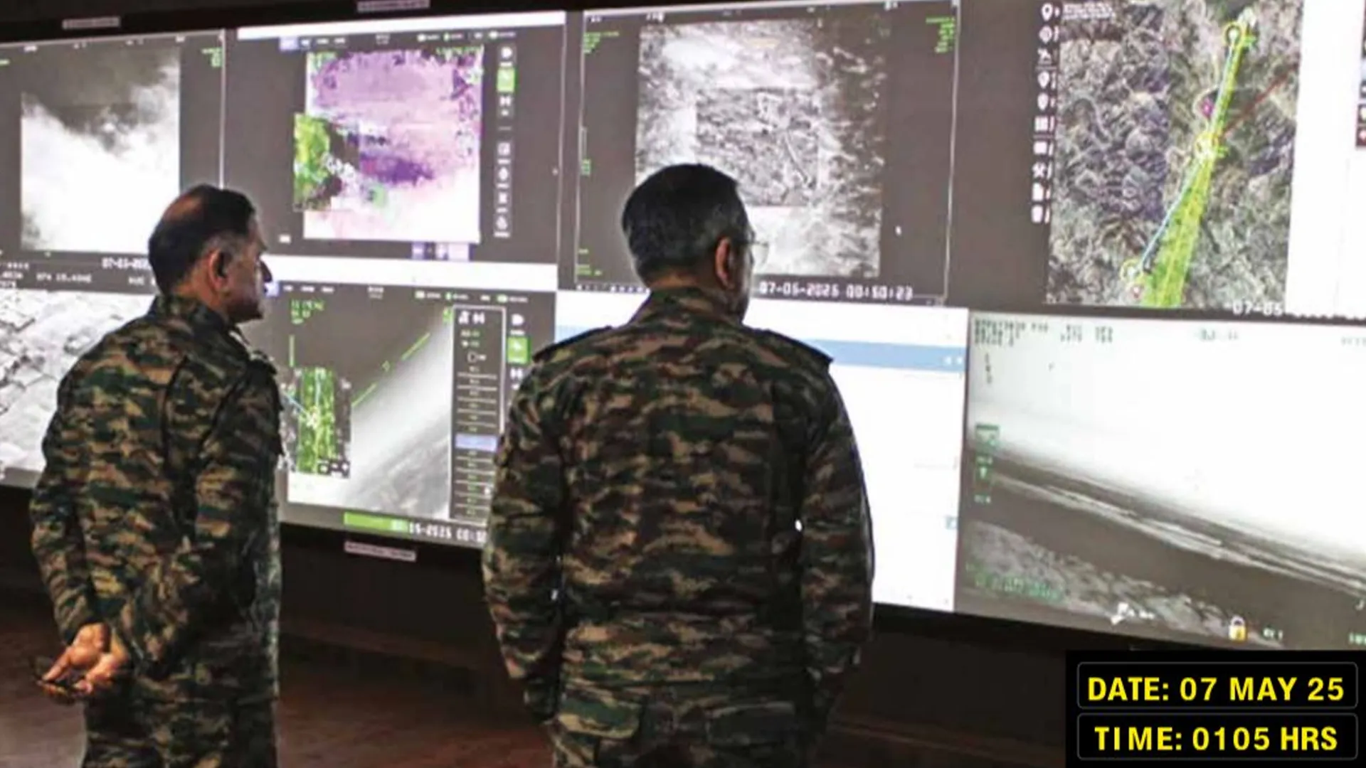 Operation Sindoor: New Image Reveals Army Chief Tracking Live Strike Footage