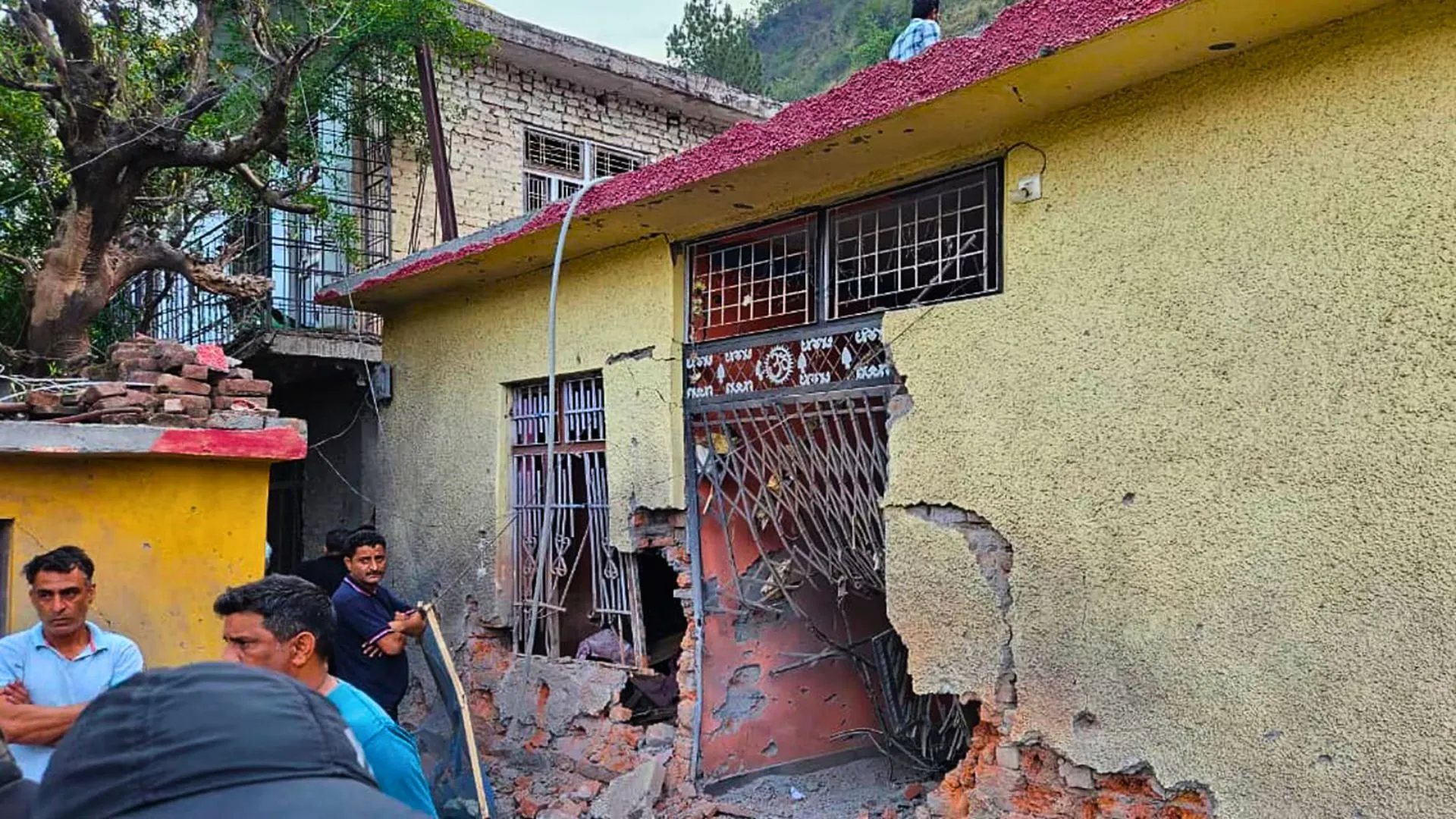 Pakistan Shells Civilians in J&K After India’s Operation Sindoor, India Retaliates