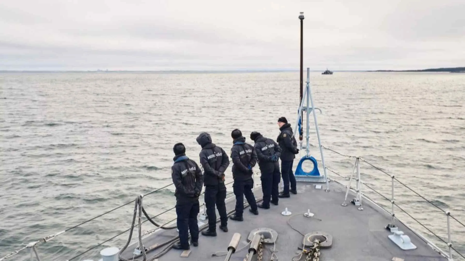 Poland Probes for Explosives Near Power Cable to Sweden After Russian Shadow Fleet Sighting