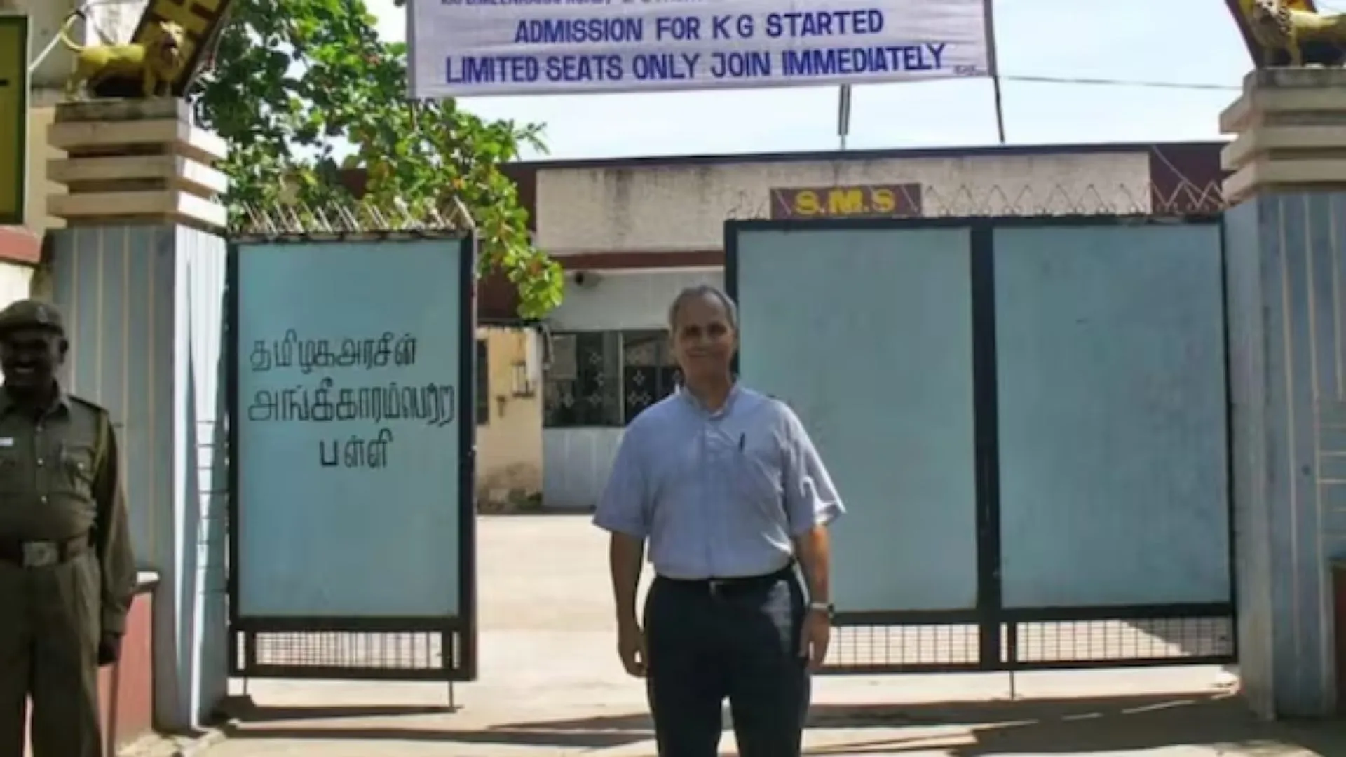 Pope Leo XIV’s 2006 Photo of Visiting Tamil Nadu School Goes Viral | SEE PHOTO