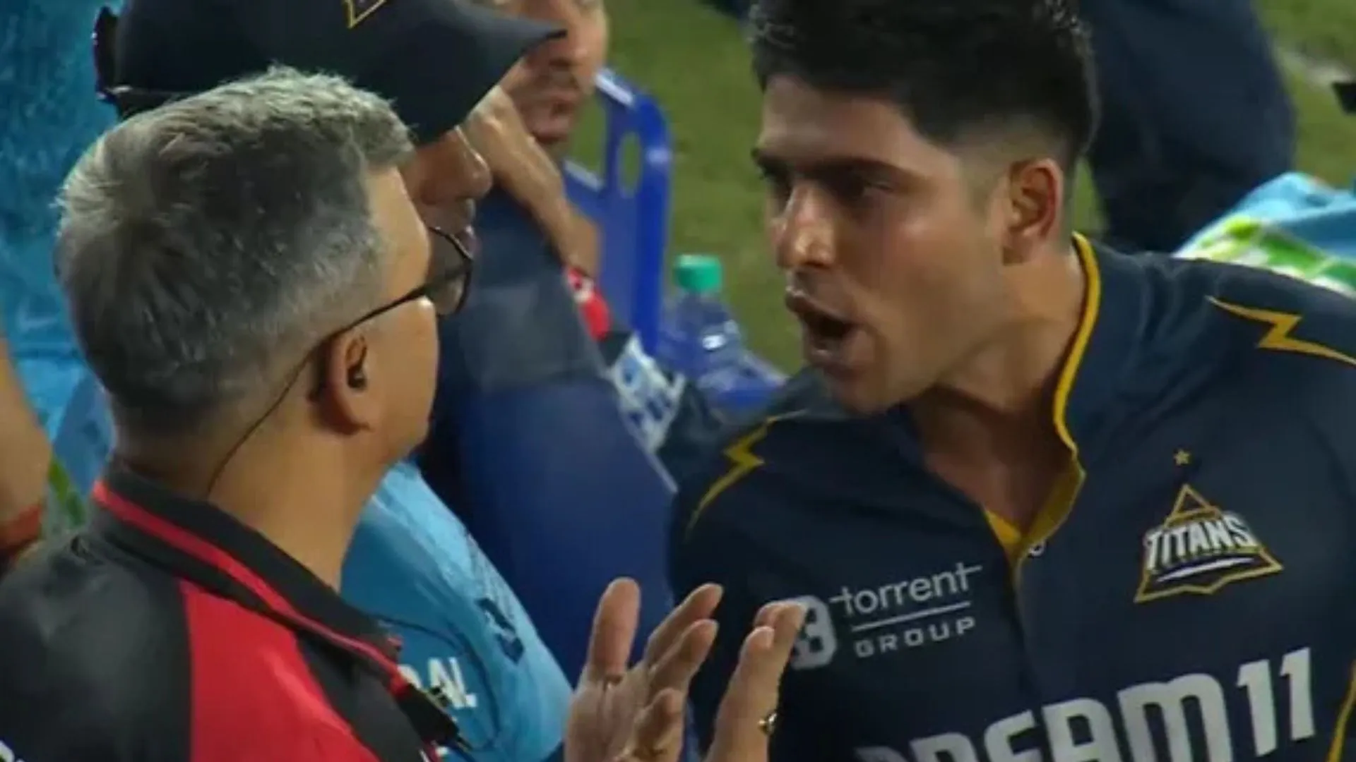 Shubman Gill Questions Umpire’s Decision After Disputed Dismissal Against SRH | Watch
