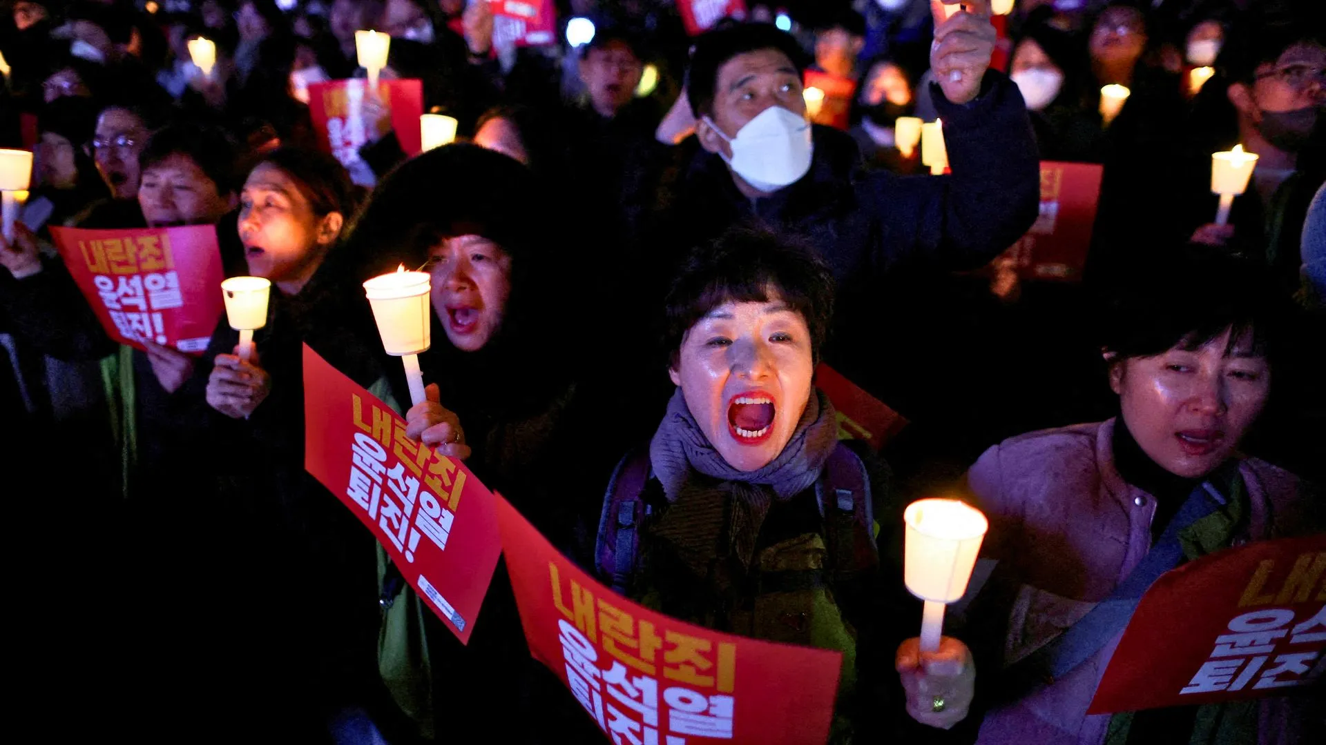 South Korea Votes in Record Numbers After Martial Law Sparks Political Crisis