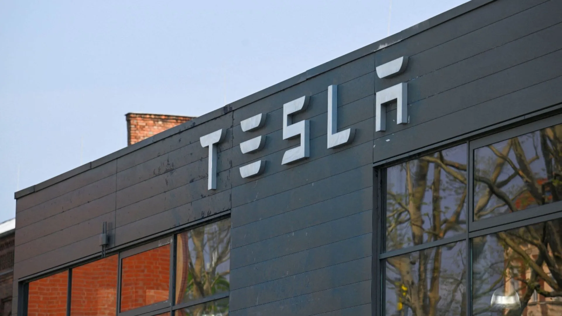 Tesla India Head Prashanth Menon Resigns Ahead of Company’s Planned Launch