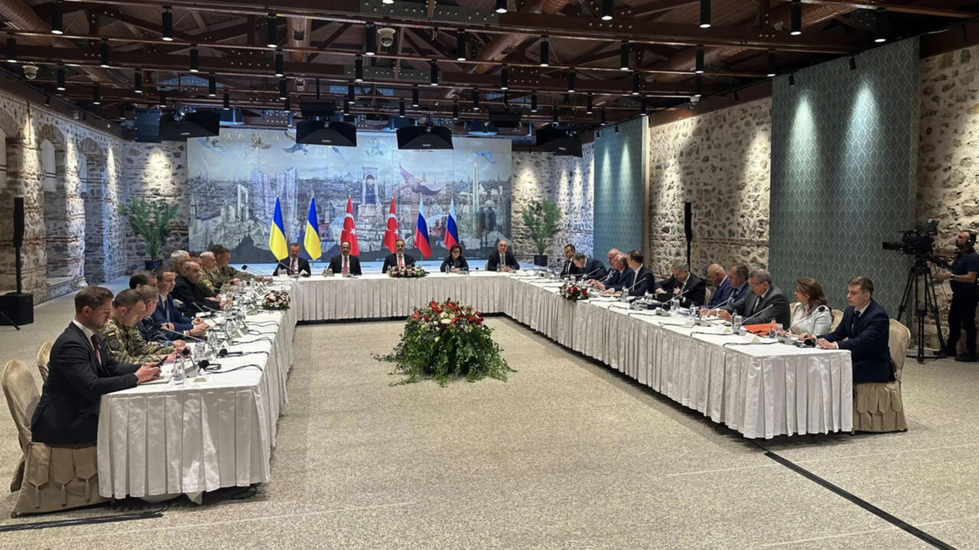 Ukraine-Russia Talks Result In Prisoner Swap, Yet No Ceasefire Reached
