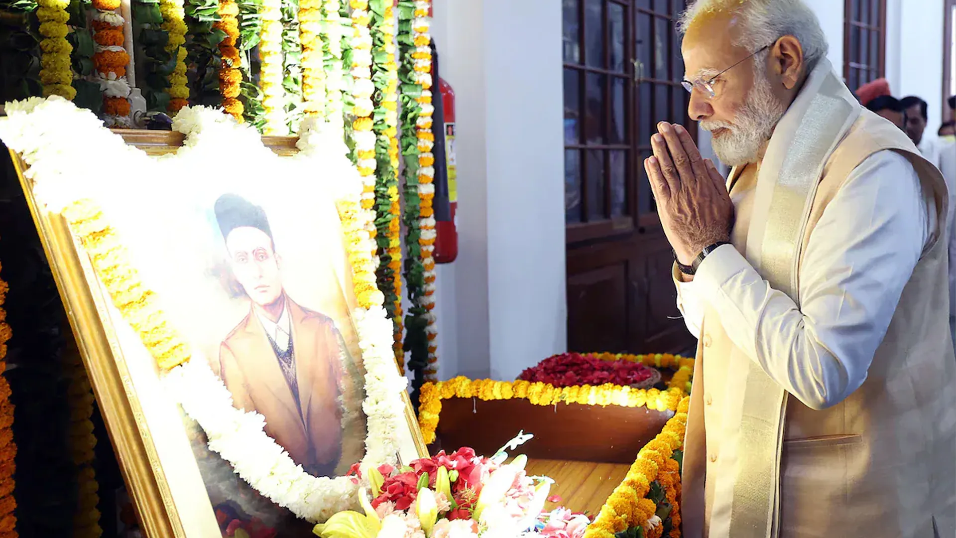 “Veer Savarkar: PM Modi Pays Tribute, Calls Him ‘A True Son of Mother India’ on Savarkar’s Birth Anniversary”