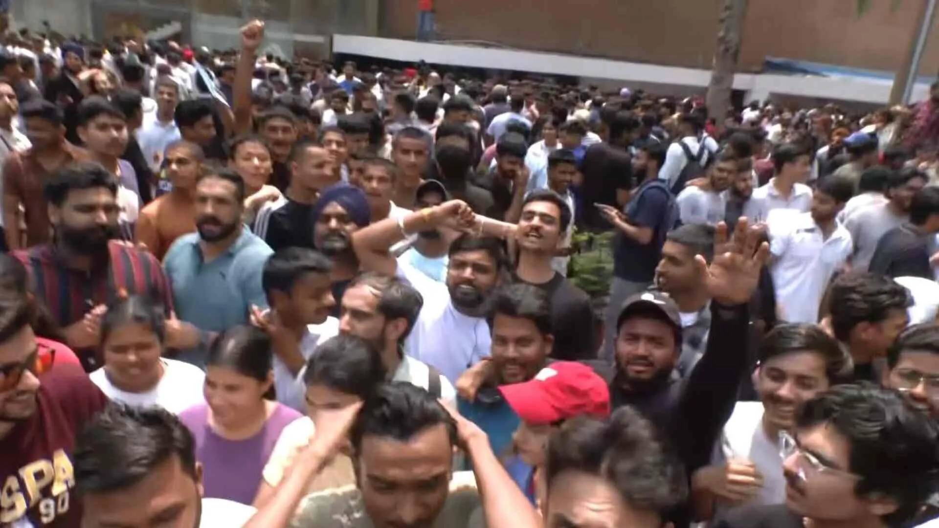 Youngsters Join Civil Defence Drive in Chandigarh: ‘Willing to Lay Down My Life for India’