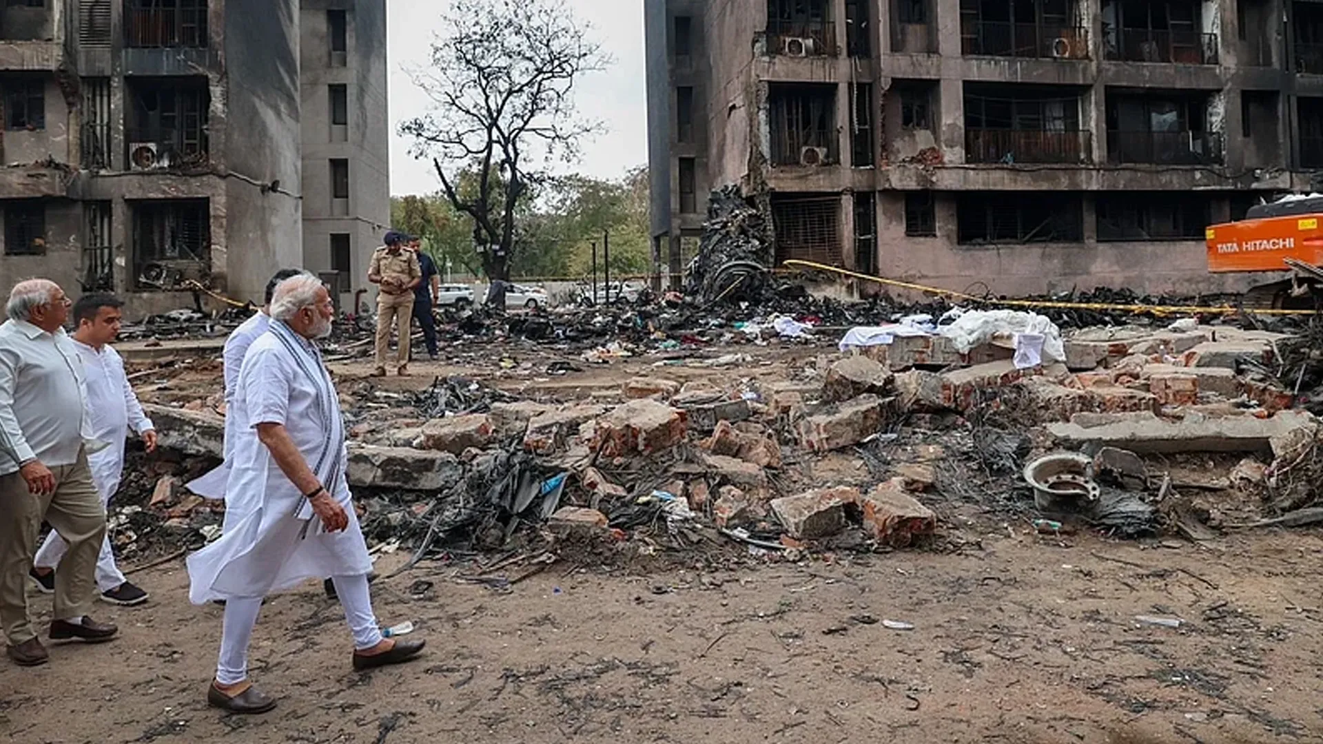 Air India Plane Crash: Govt Orders Boeing 787 Checks, Begins DNA Testing — Centre’s First Briefing Breakdown