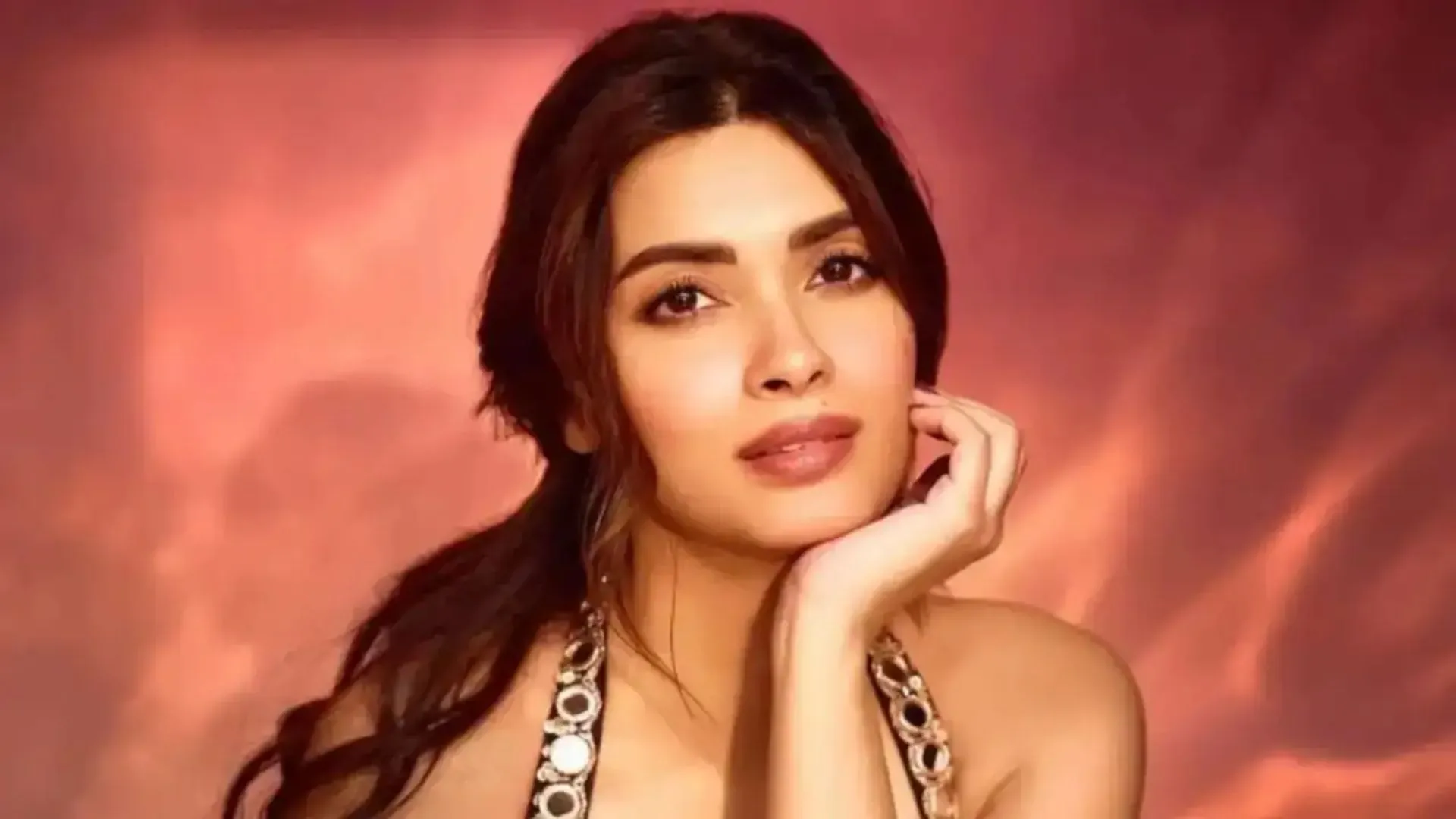 Diana Penty Recounts College Train Horror and Painful Body-Shaming