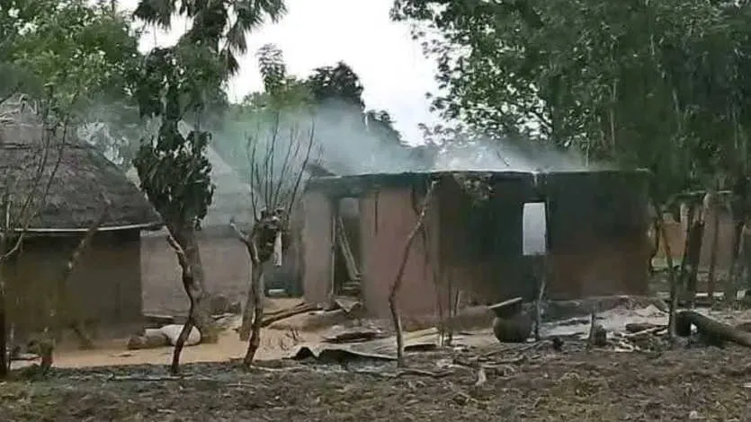 Gunmen Kill Over 100 in Nigeria’s Benue State, Burn Families Alive