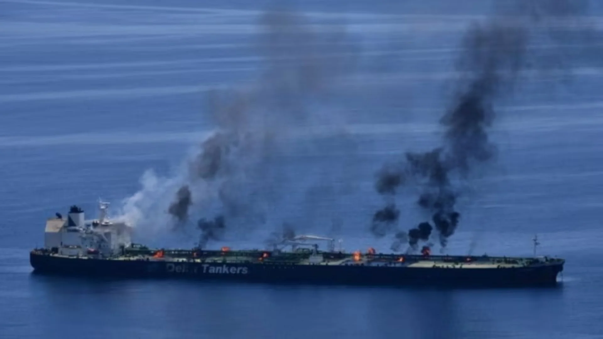Ships Signal “Chinese” To Dodge Trouble As Hormuz Tensions Cloud Ceasefire Calm