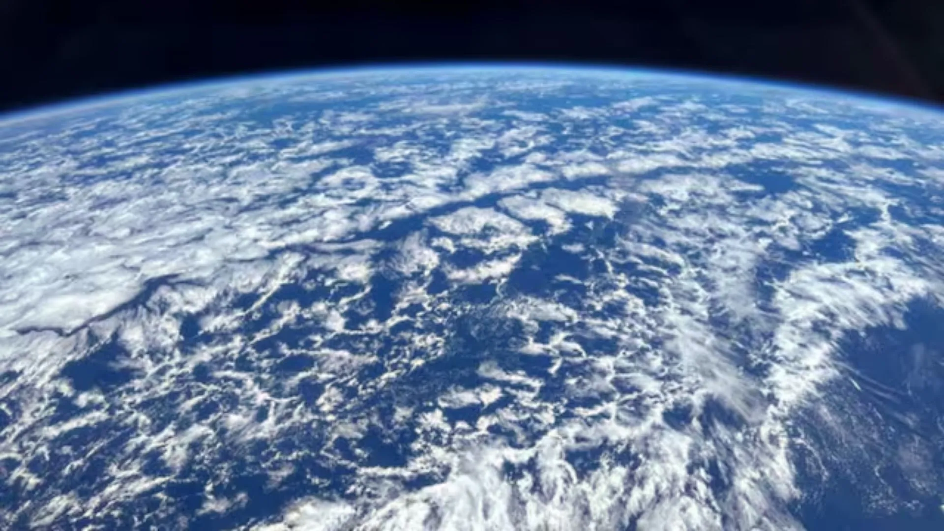 How Axiom 4 Astronauts See Earth: Blue and White Jewel From Space