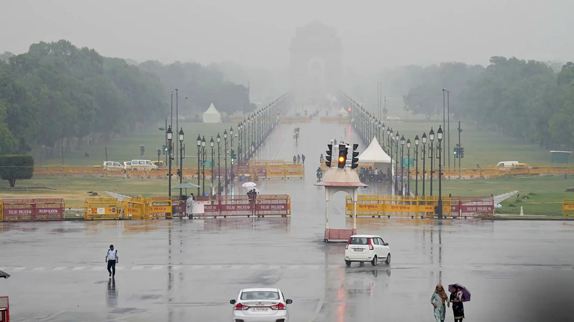 IMD Flags Early Monsoon For Entire Nation, Delhi on ‘Yellow Alert’
