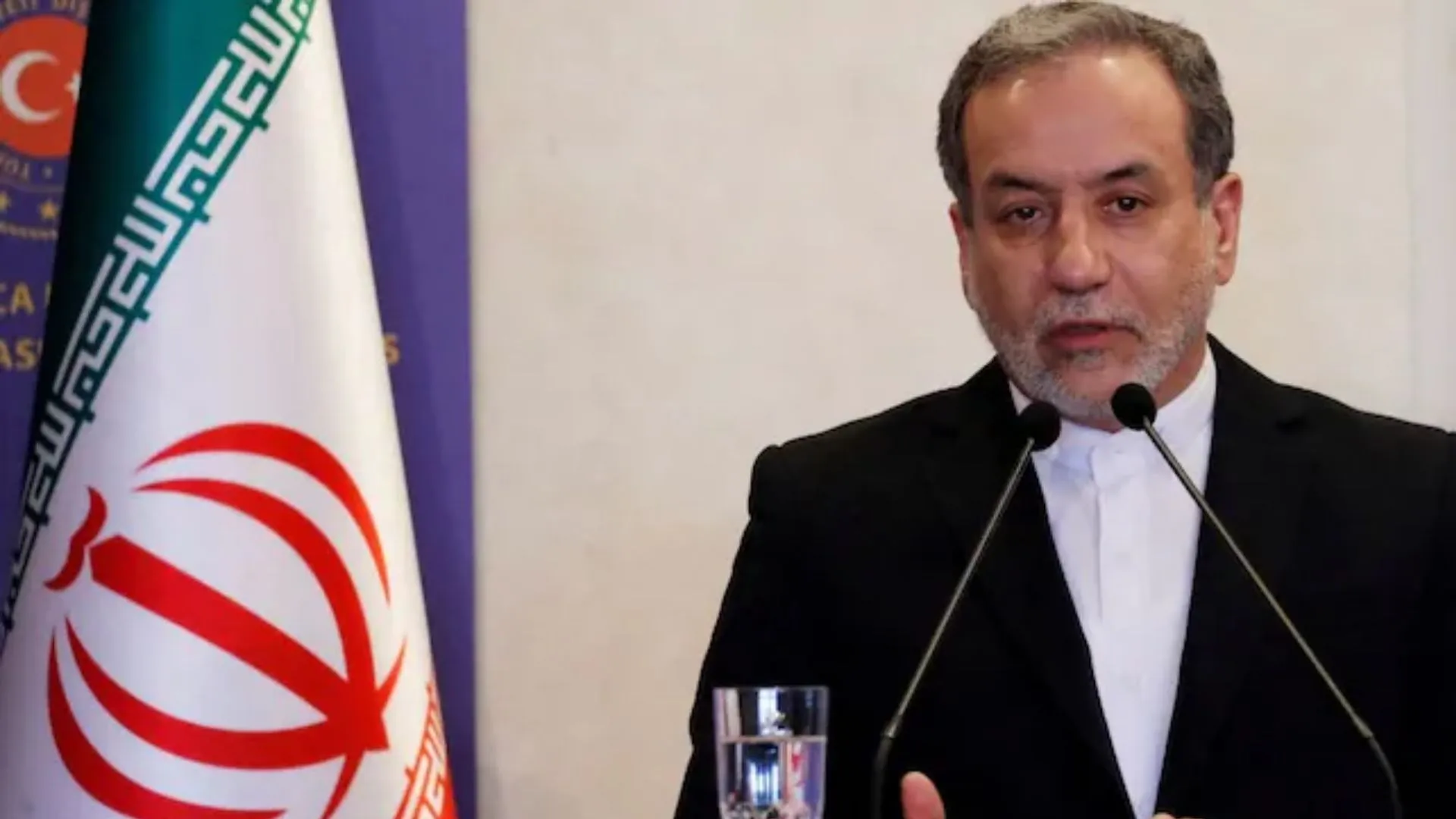Iran Vows Full Retaliation Rights After US Strikes, Says Foreign Minister