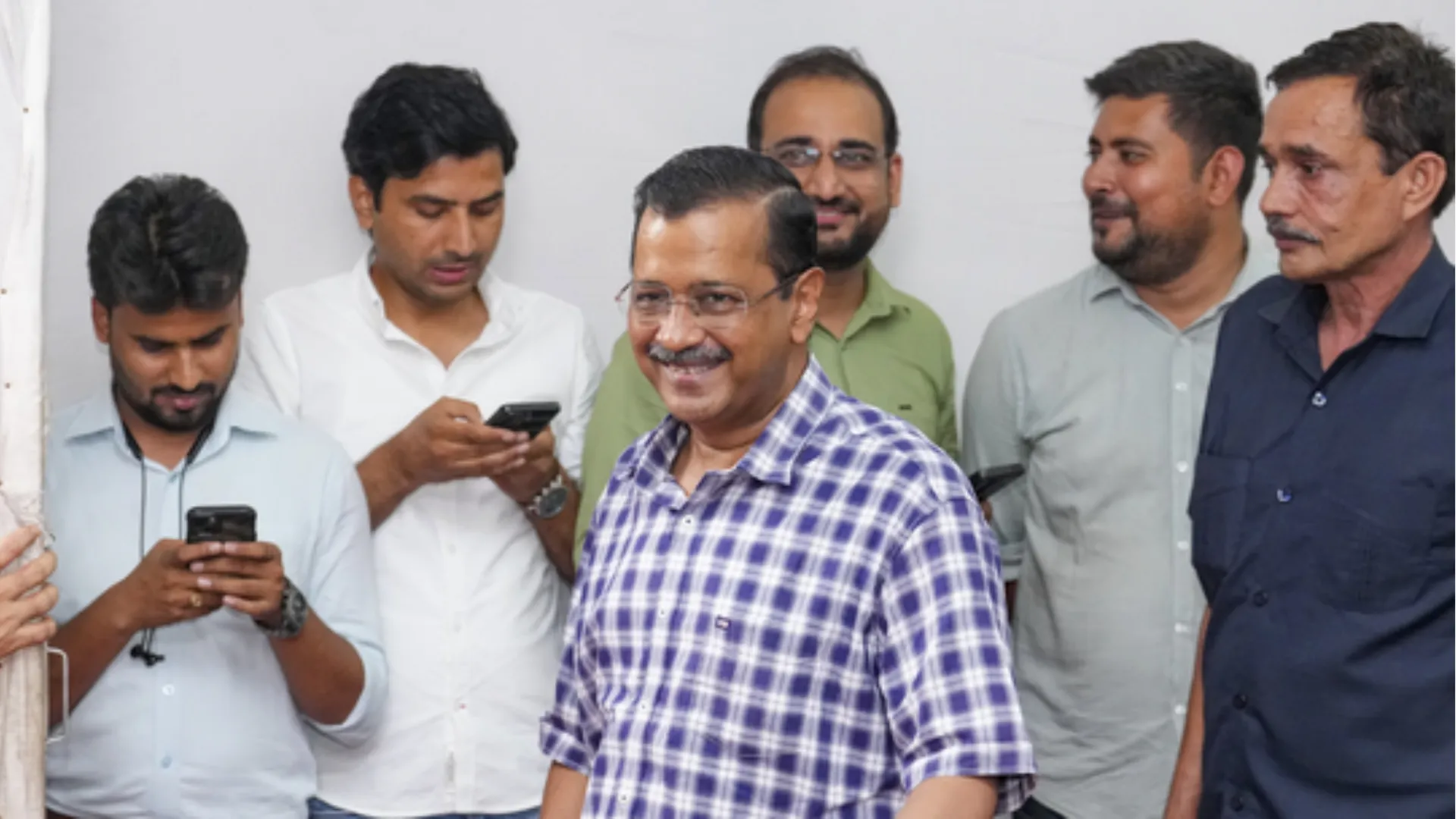 Kejriwal Breaks Silence on Rajya Sabha Buzz Post Punjab-Gujarat Wins, Appeals to Congress Cadre
