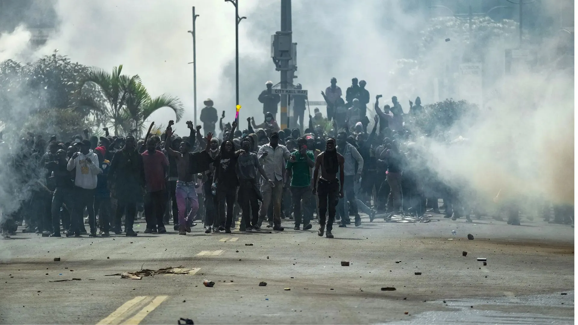 ‘Ruto Must Go’: Kenya Burns as Protesters Storm Streets | Watch