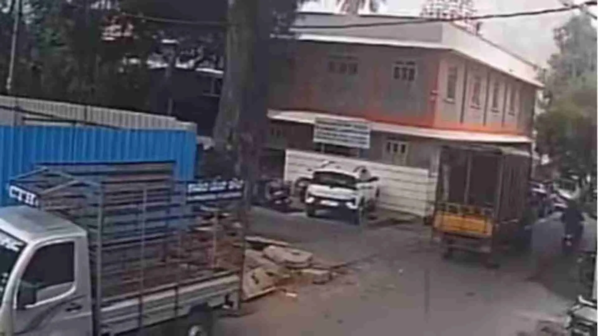 Man Dies After Tree Branch Crashes On Head: Suffered 12 Injuries On Skull | VIDEO OF HEAD SCAN