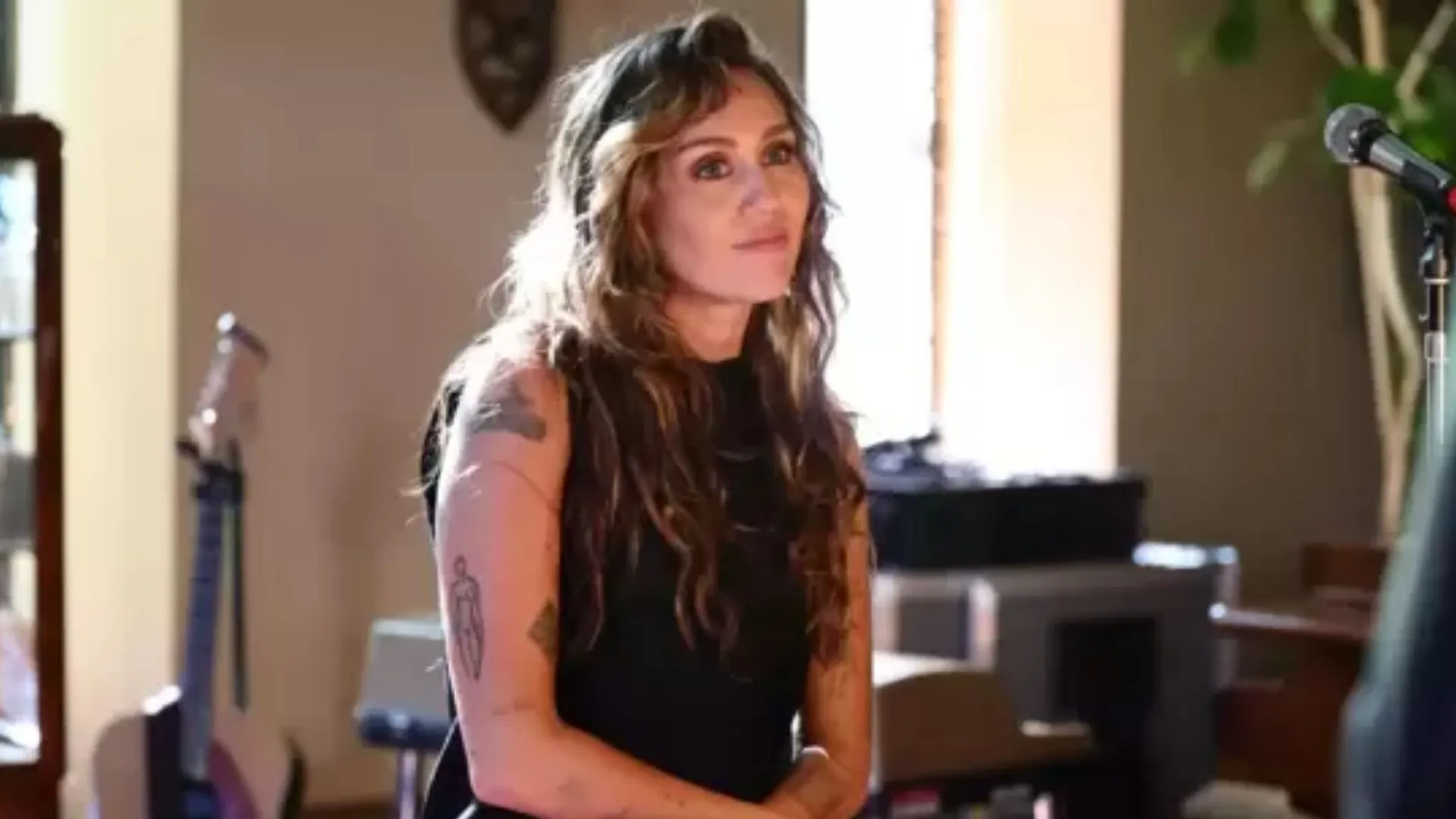 Miley Cyrus Admits She Hid Drug Spending by Calling It ‘Vintage Clothes’