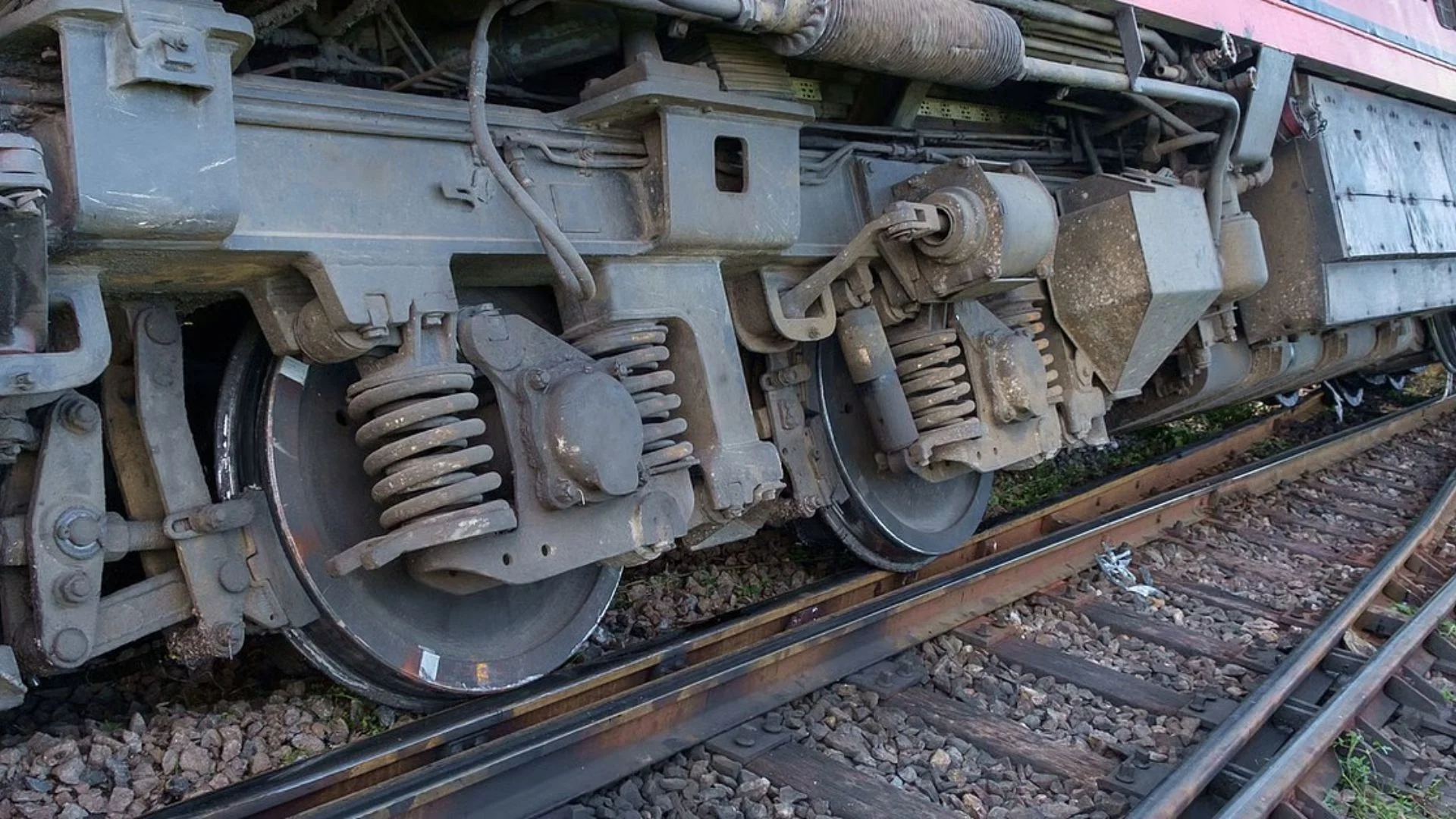 Bomb Blast Derails Six Coaches Of Jaffar Express In Pakistan Sindh’s Jacobabad District