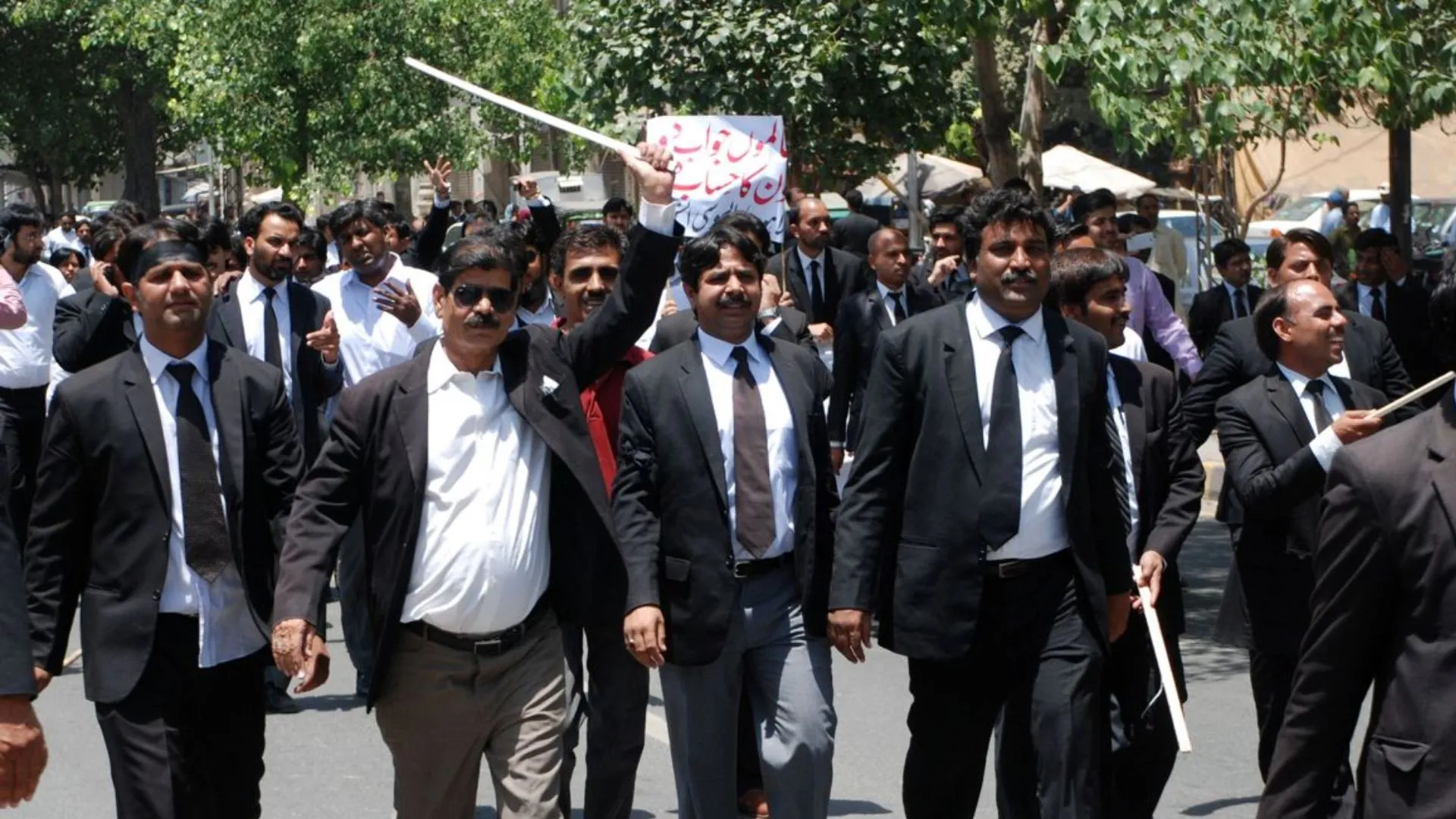 Pakistani Lawyers Demand Action as Crime Surges in Larkana Division