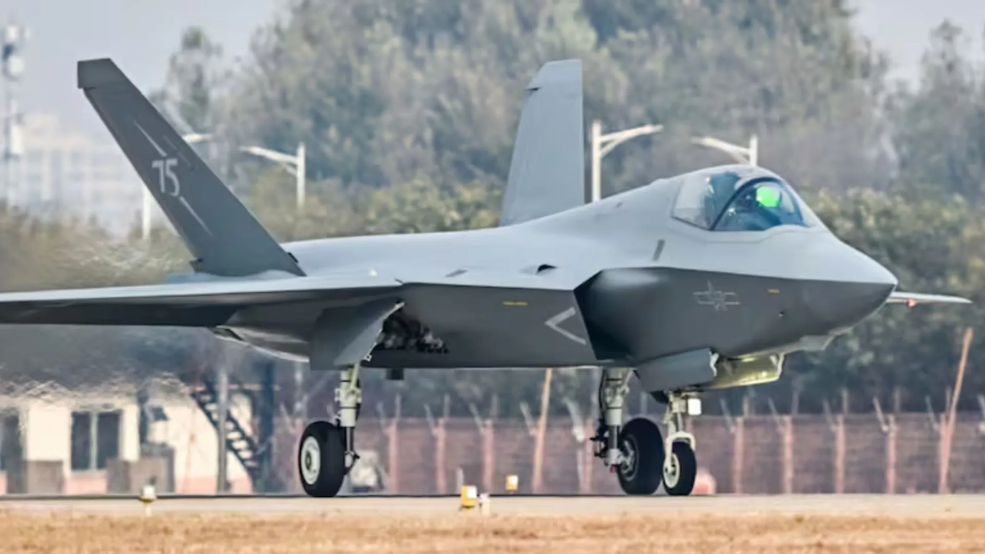 Pakistan’s J-35 Jet Purchase Buzz Boosts Chinese Fighter Jet Maker’s Stock Value