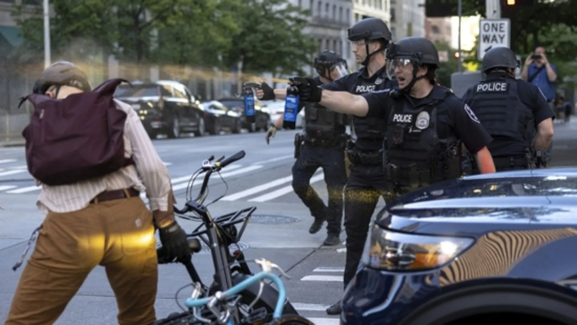 Seattle Riots: Protesters Clash Near Federal Building, Set Fire to Dumpster