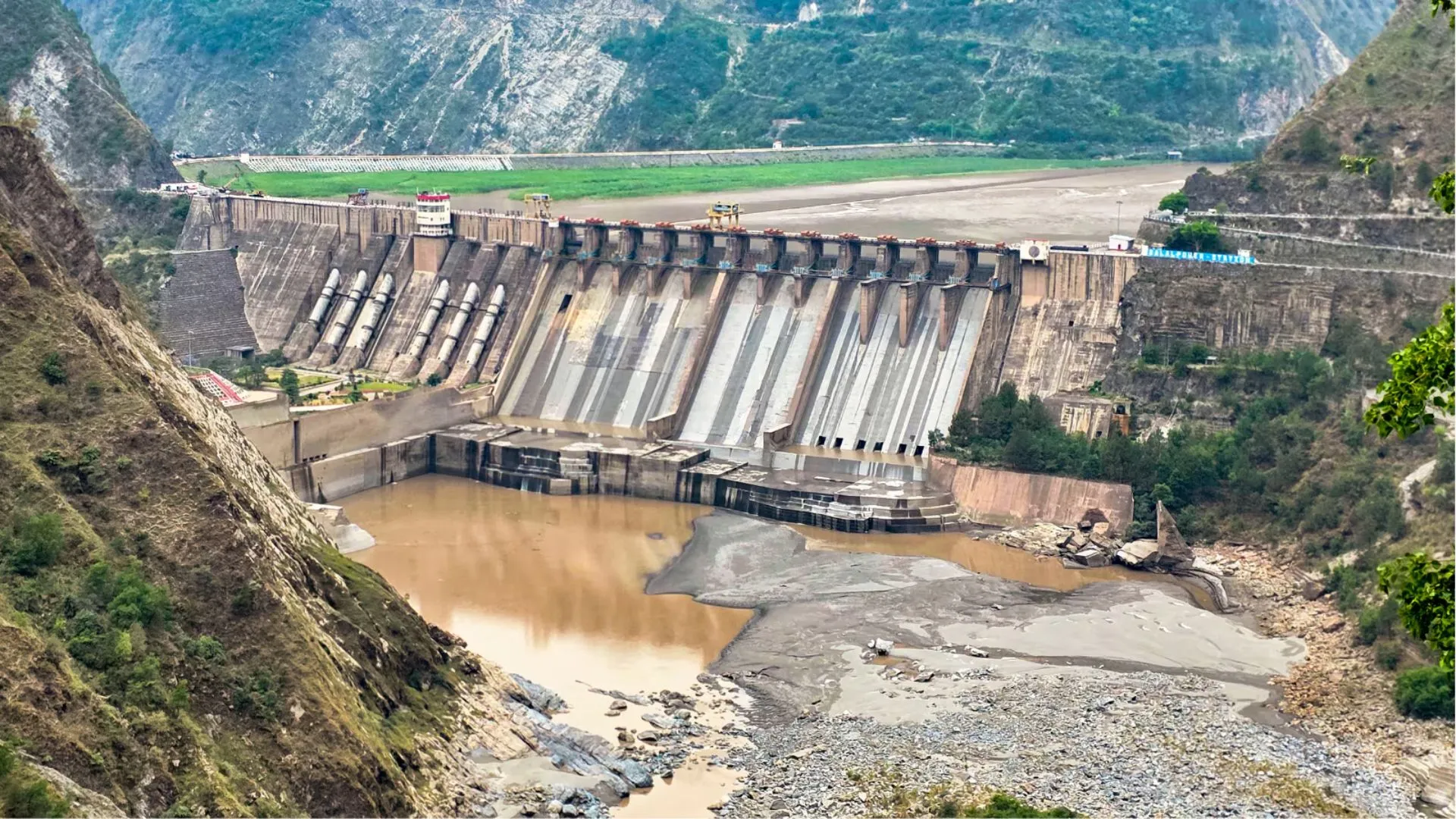 River Water Flow Drops 20% in 3 Pakistani Regions Amid India’s IWT Suspension