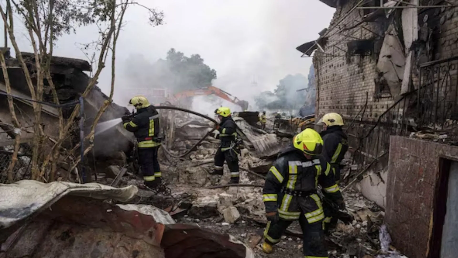 Russian Drone Strike Hits Odesa, Peace Talks With Ukraine Stall Again