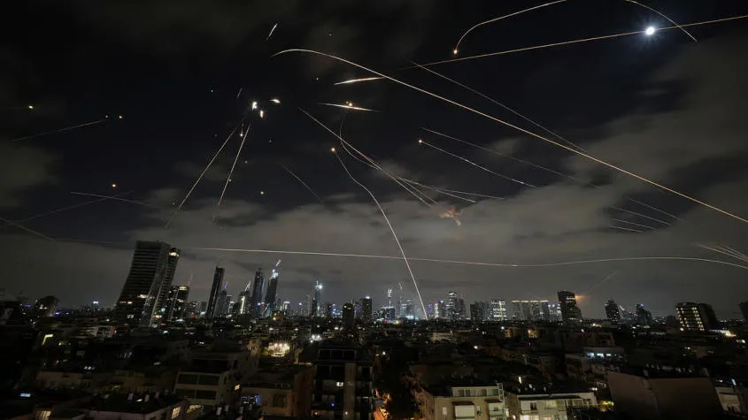 Tehran Residents Told to Evacuate Amid Escalating Iran-Israel Conflict