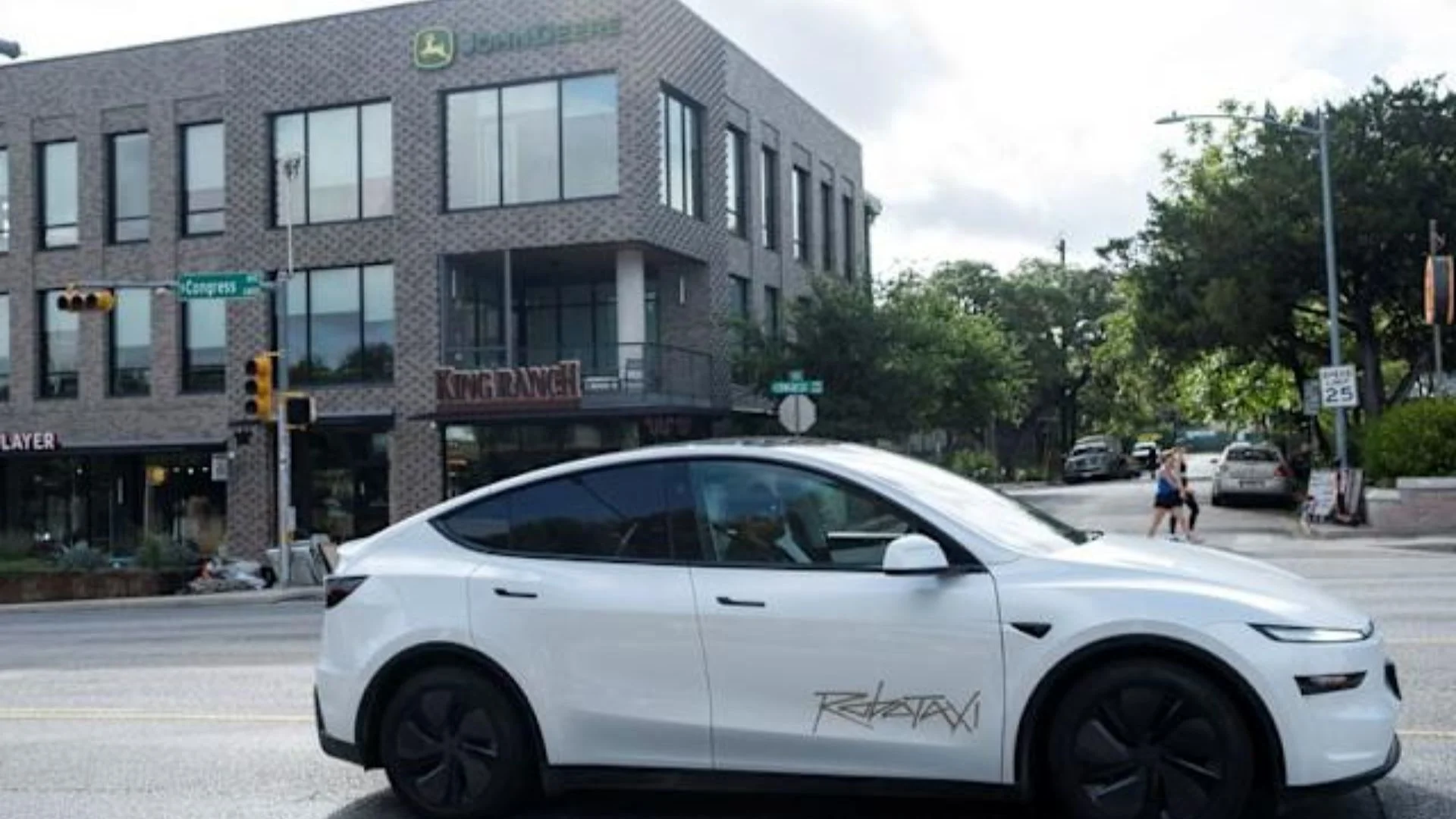 Tesla Launches .20 Robotaxi Trial In Austin Amid Regulatory Scrutiny And Safety Concerns