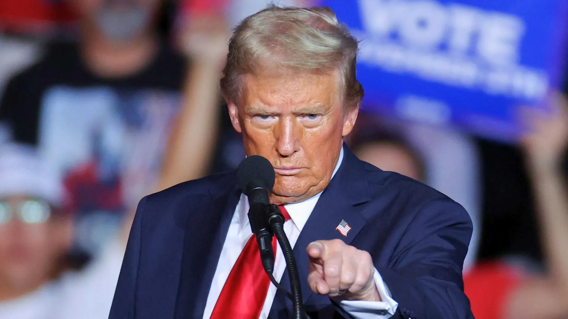 Trump Says ‘Deal Can Be Done’ as Israel and Iran Bomb Each Other