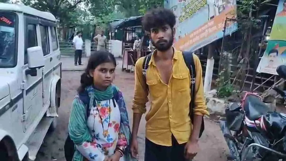 UP Woman Threatens To ‘Cut Husband Into 55 Pieces’ And Dump Him In Drum Over PUBG Lover | VIDEO