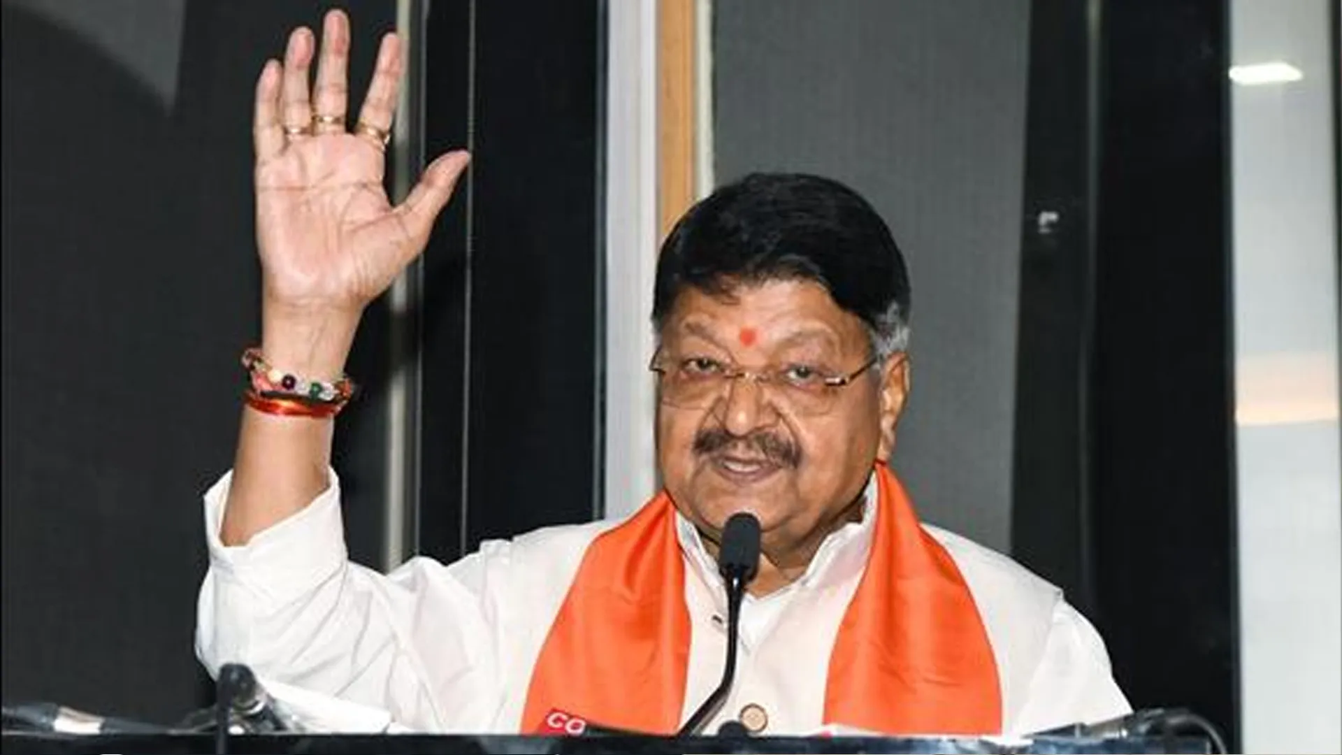 Kailash Vijayvargiya Sparks Outrage with Sexist Remarks: “Girls in Revealing Clothes Aren’t Good” | Watch