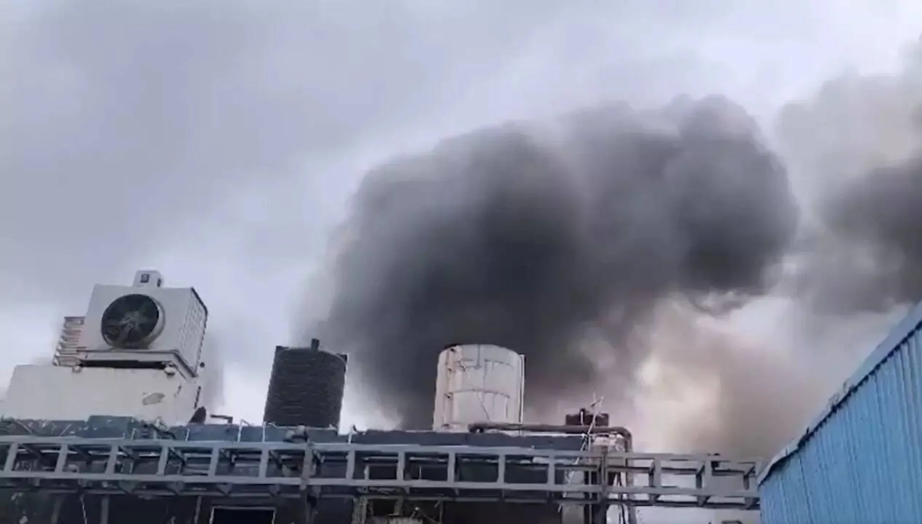Telangana Chemical Factory Blast Kills 10, Injures Dozens in Reactor Explosion Fire