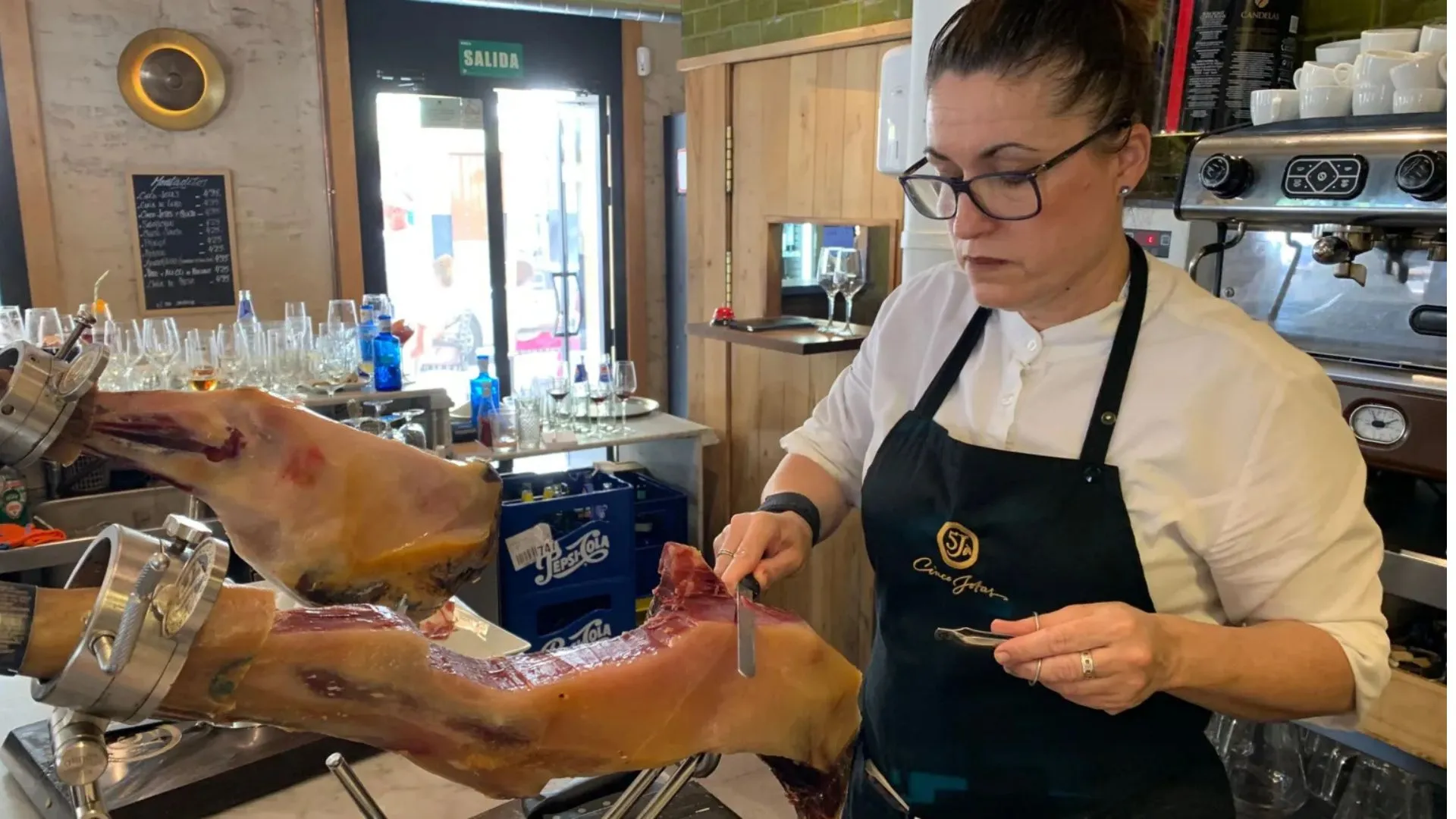 US Tariff Impact on Spanish Food Exports Shakes Leading Ham and Oil Producers