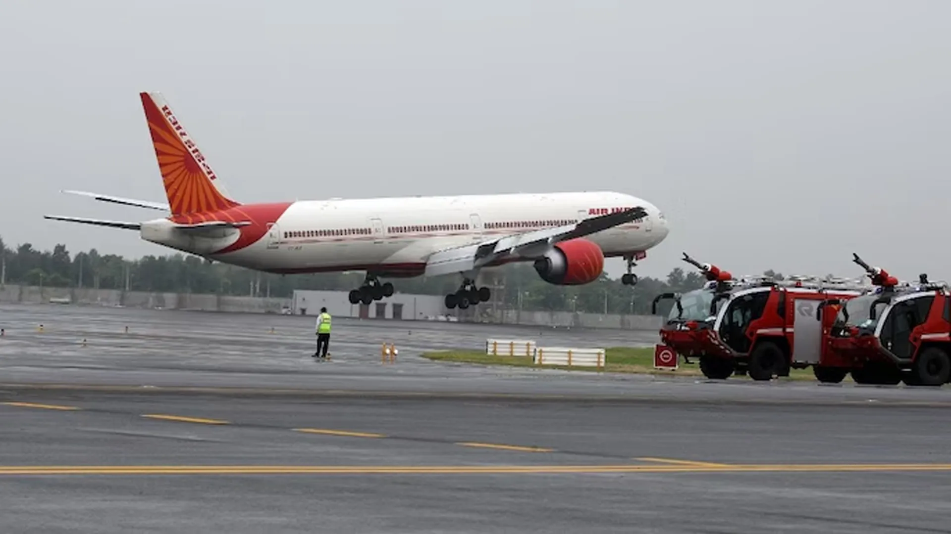 Air India Flight Drops 900 Feet After Takeoff From Delhi; Pilots Grounded as DGCA Launches Probe