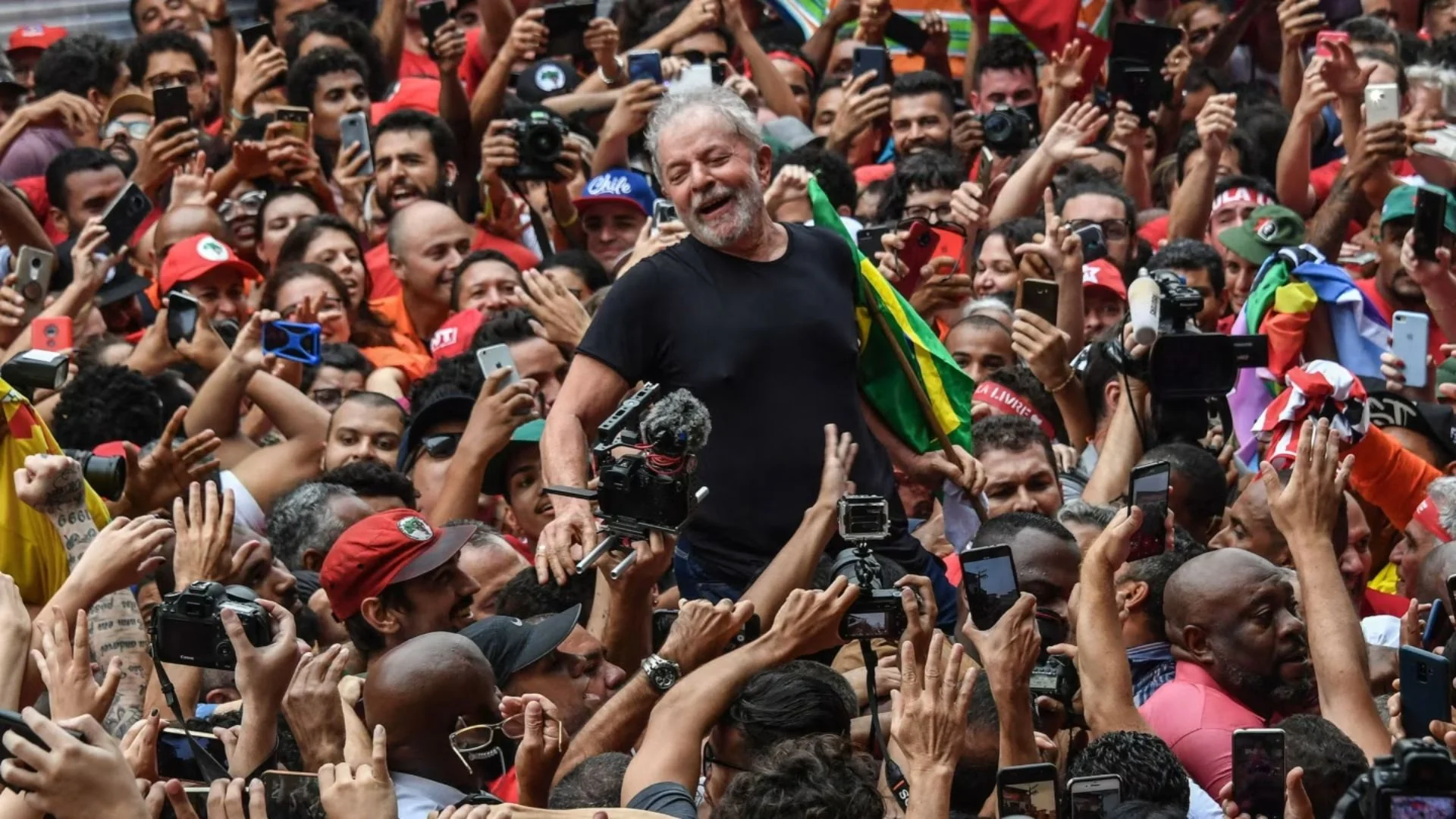 ‘Get Ready’: Lula Hints At 2026 Re-Election Bid Amid Crumbling Approval Ratings