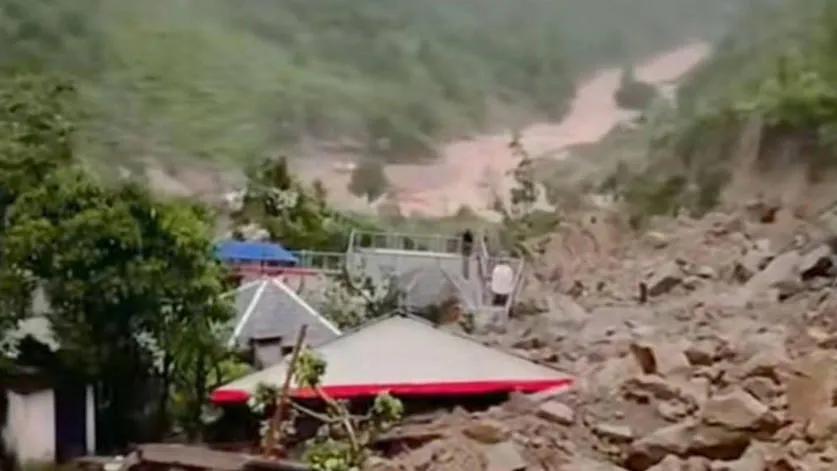 Heavy Rains Wreak Havoc in Himachal Pradesh, 17 Dead