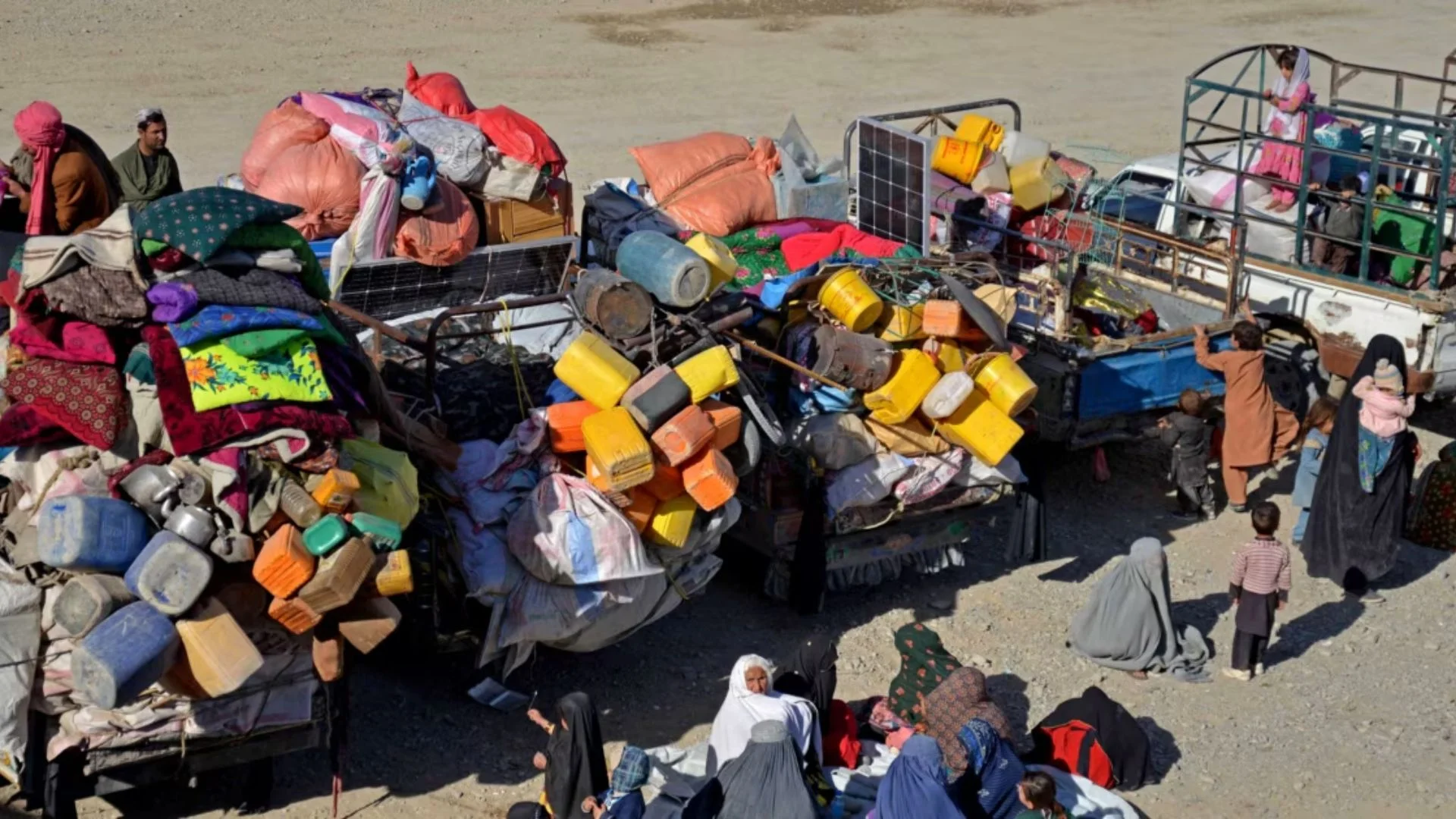 Iran Orders Afghan Migrants To Leave Amid Rising Tensions And Mass Deportations