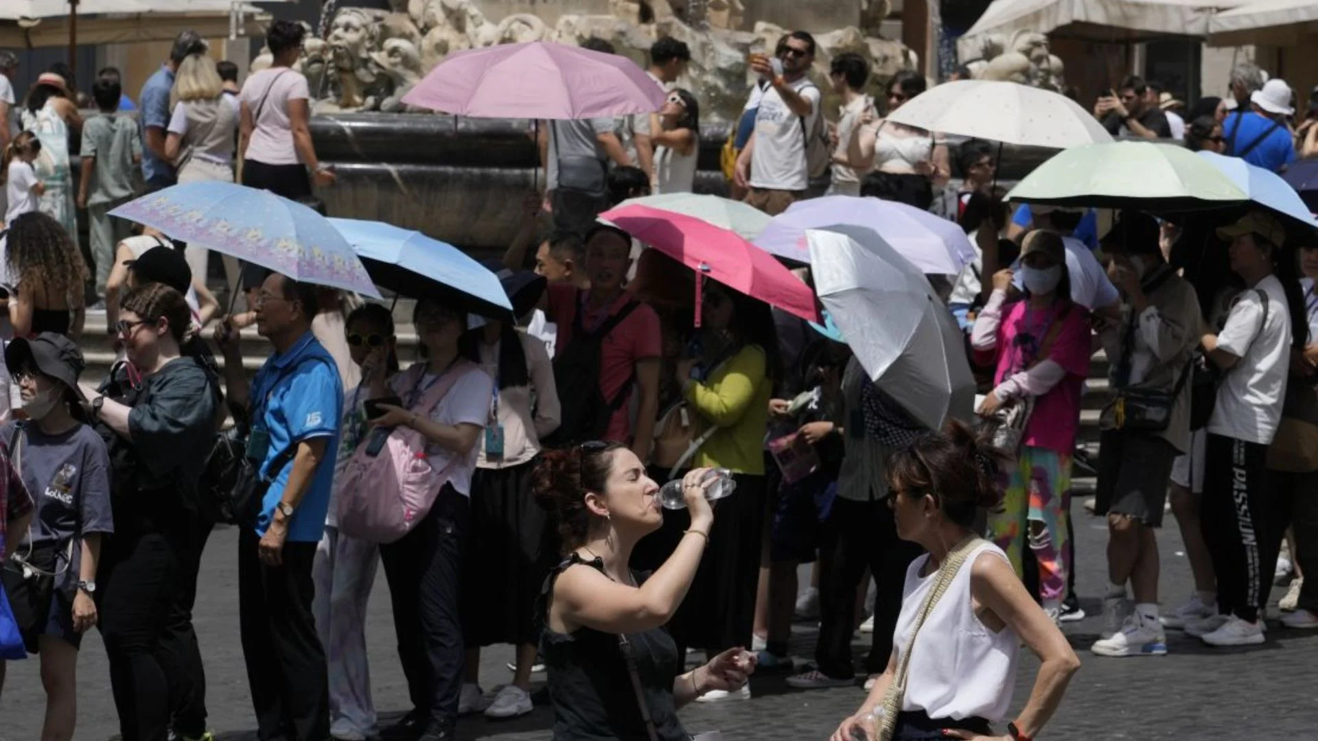 Europe Boils: Record Breaking Heatwave Halts Outdoor Work In Italy And Closes Schools